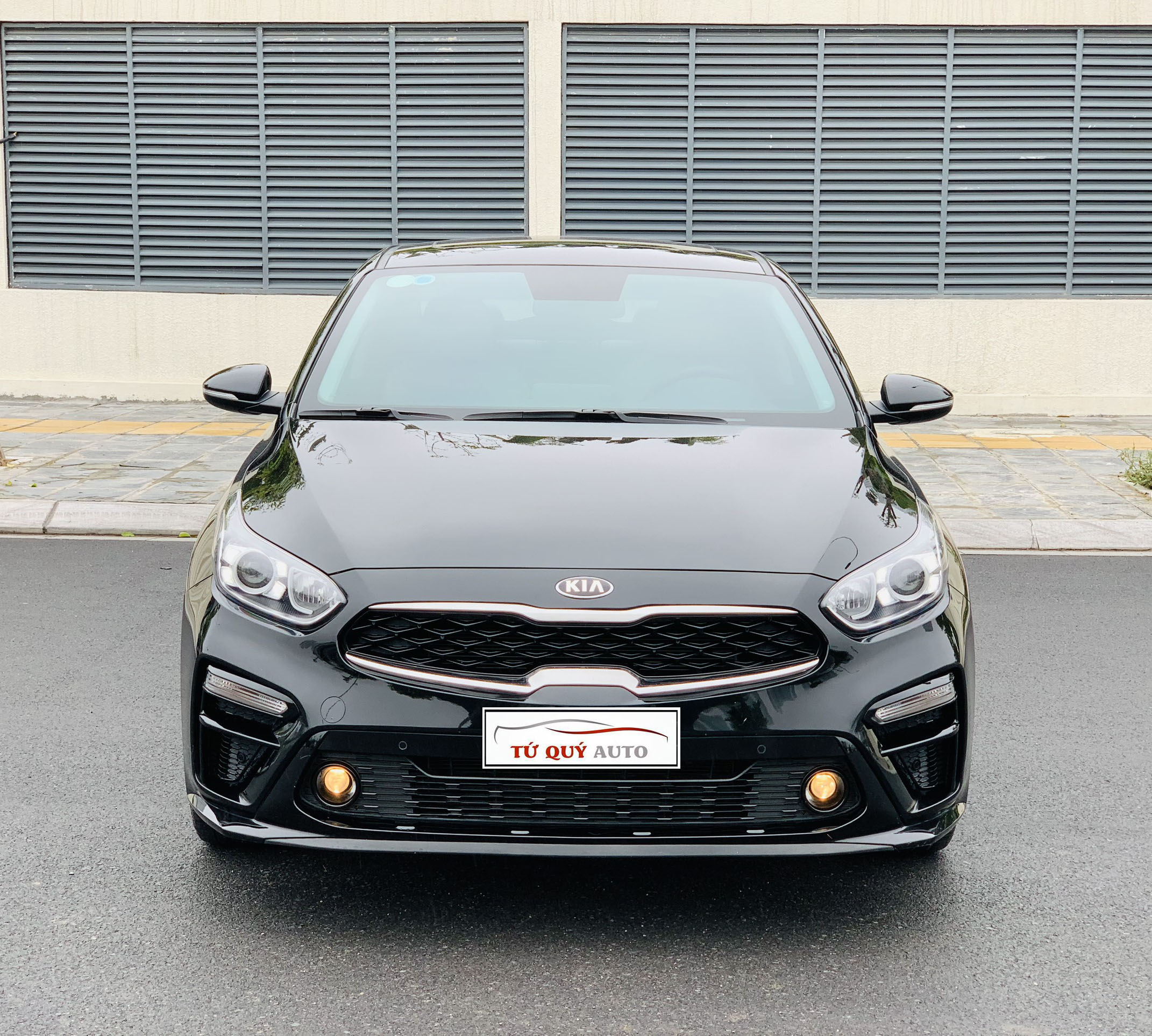 Xe Kia Cerato 1.6 Luxury 2019 - Đen