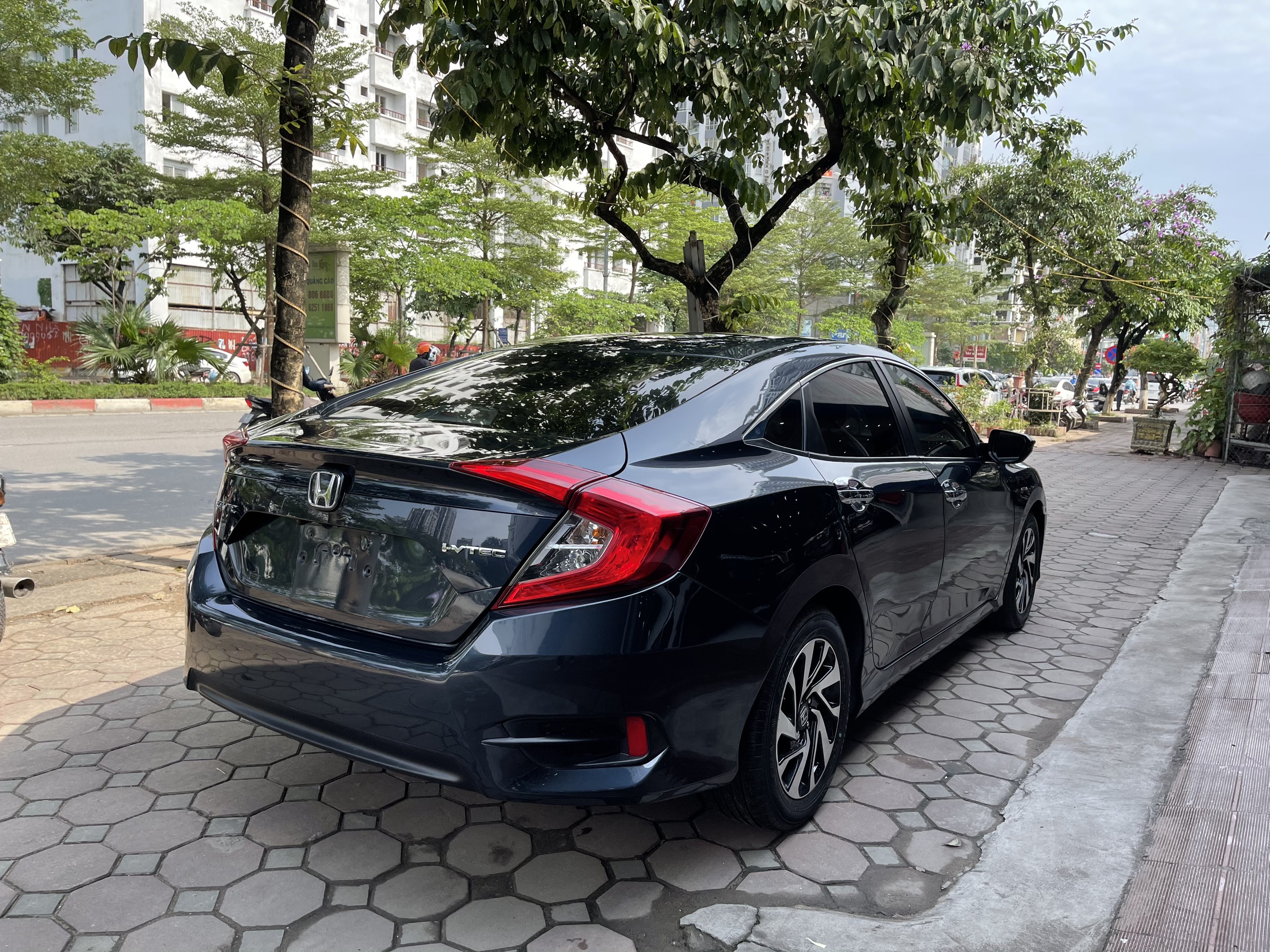 Honda Civic 1.8E 2018 - 6