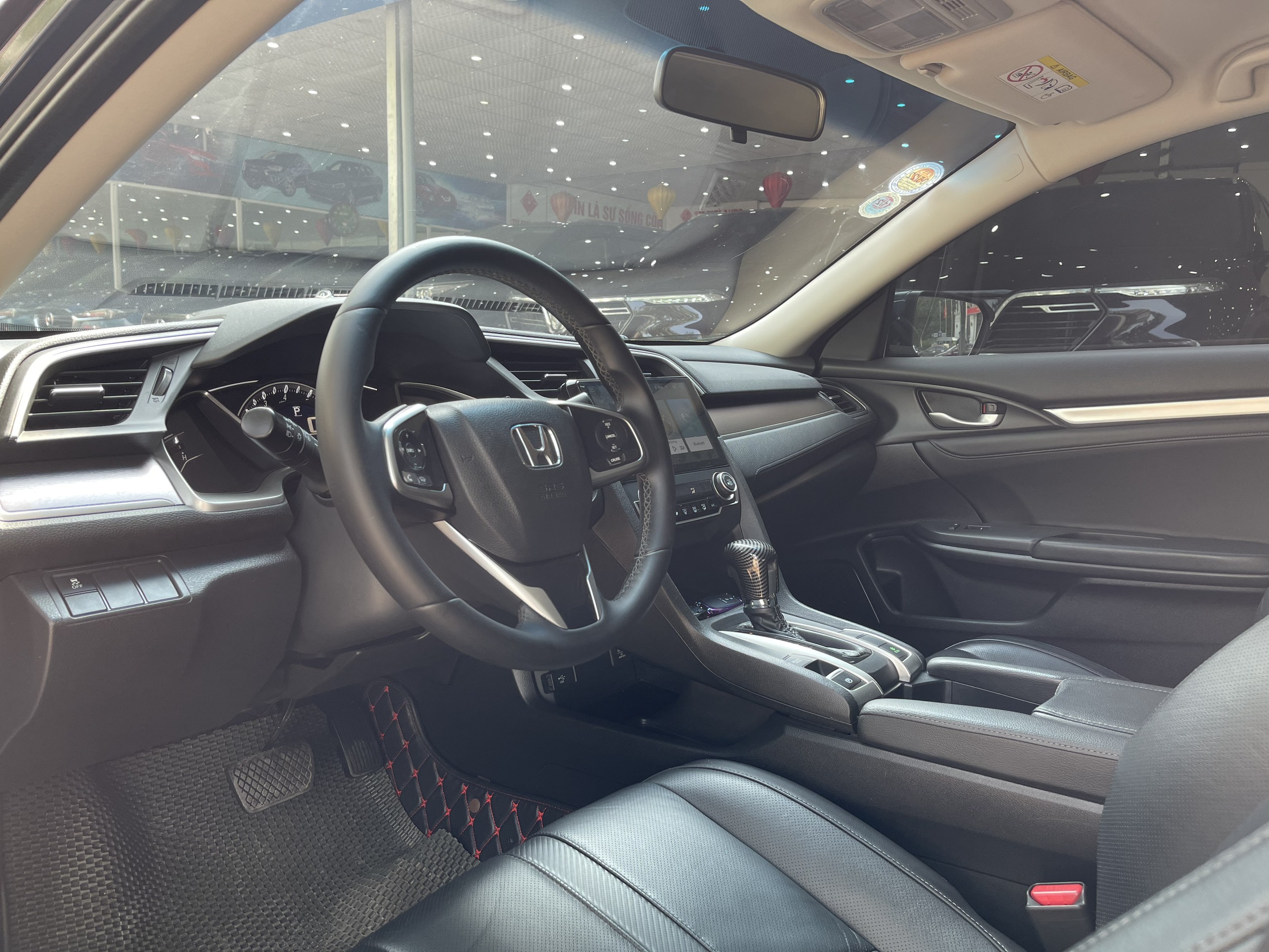 Honda Civic 1.8E 2018 - 9