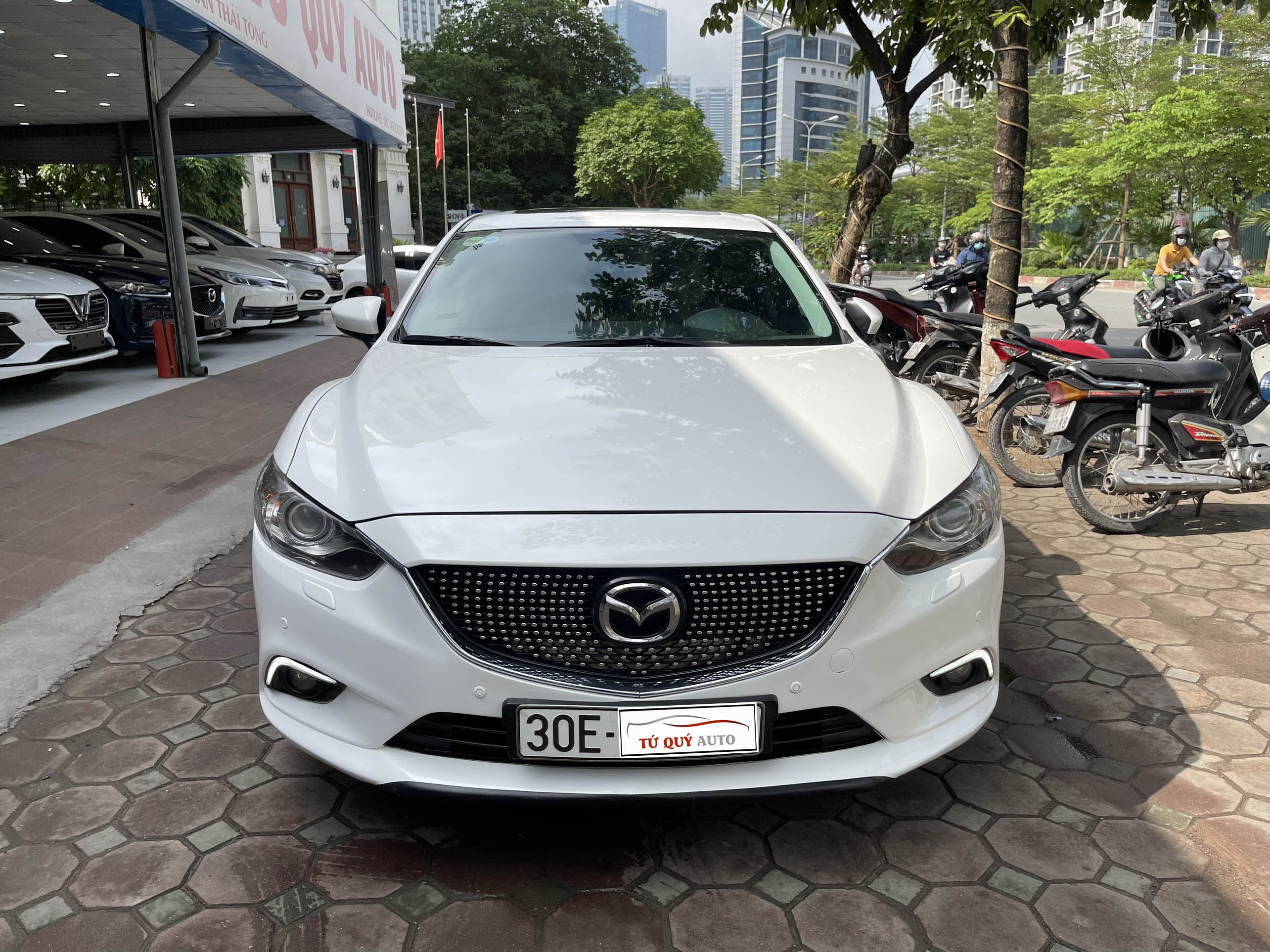 Xe Mazda 6 Sedan 2.0AT 2016 - Trắng