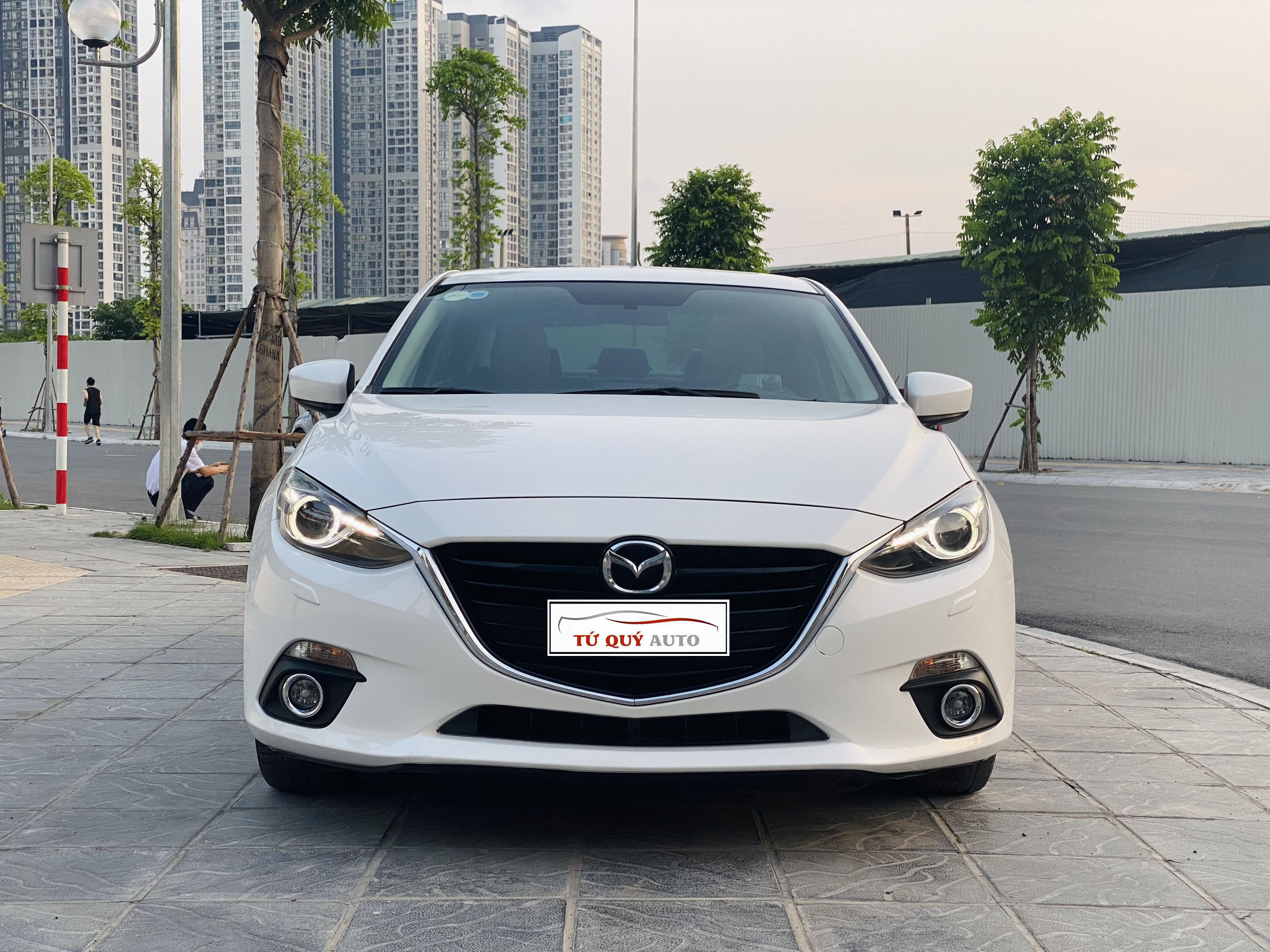 Xe Mazda 3 Sedan 2.0AT 2015 - Trắng