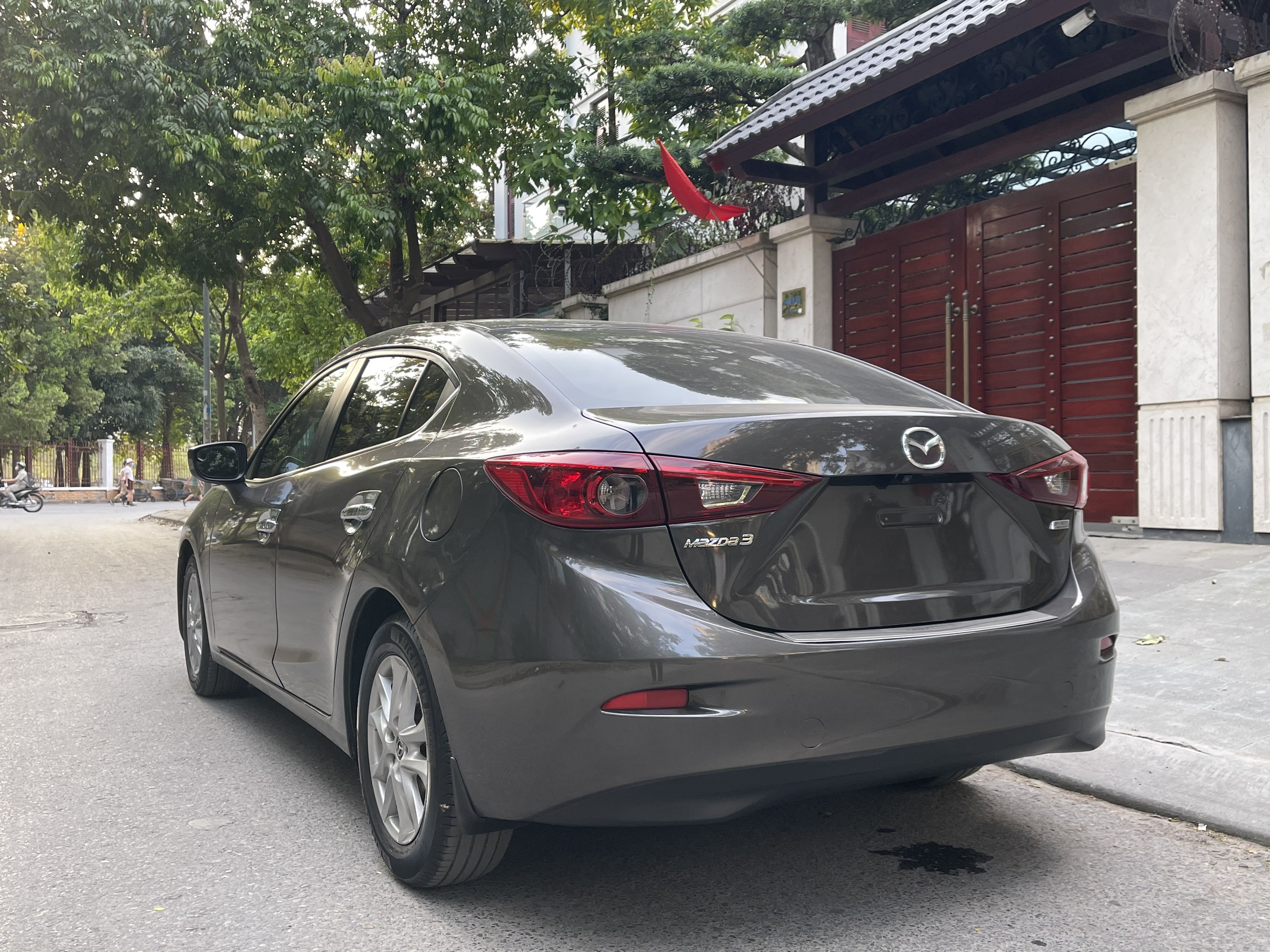 Mazda 3 Sedan 2016 - 2