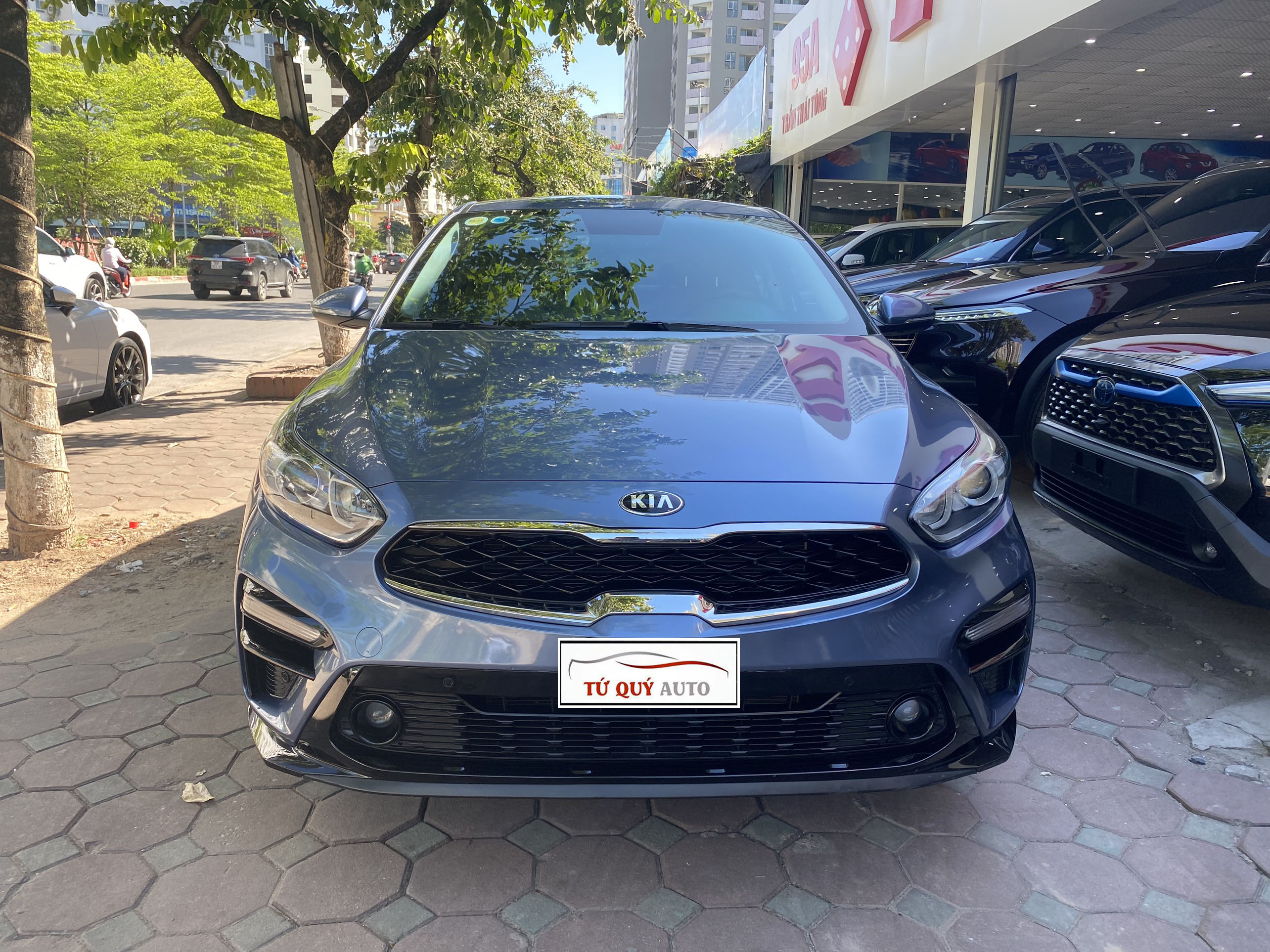 Xe Kia Cerato Luxury 1.6AT 2019 - Xanh