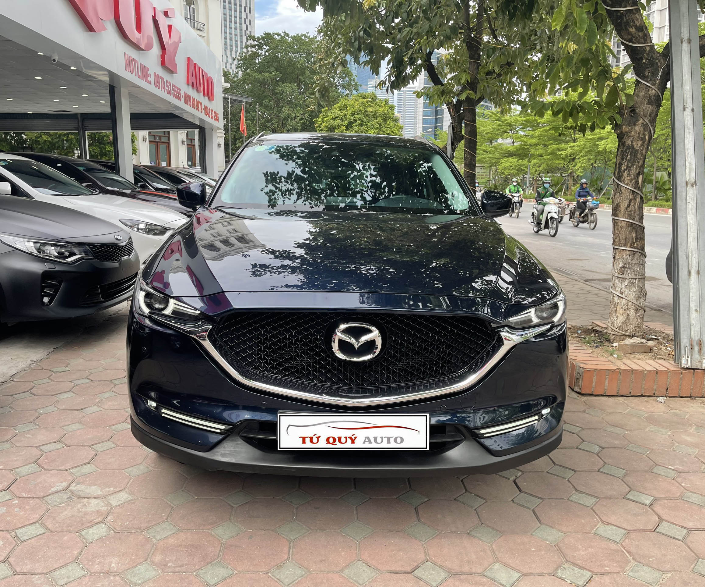 Xe Mazda CX5 2.0AT Premium 2020 - Xanh Đen