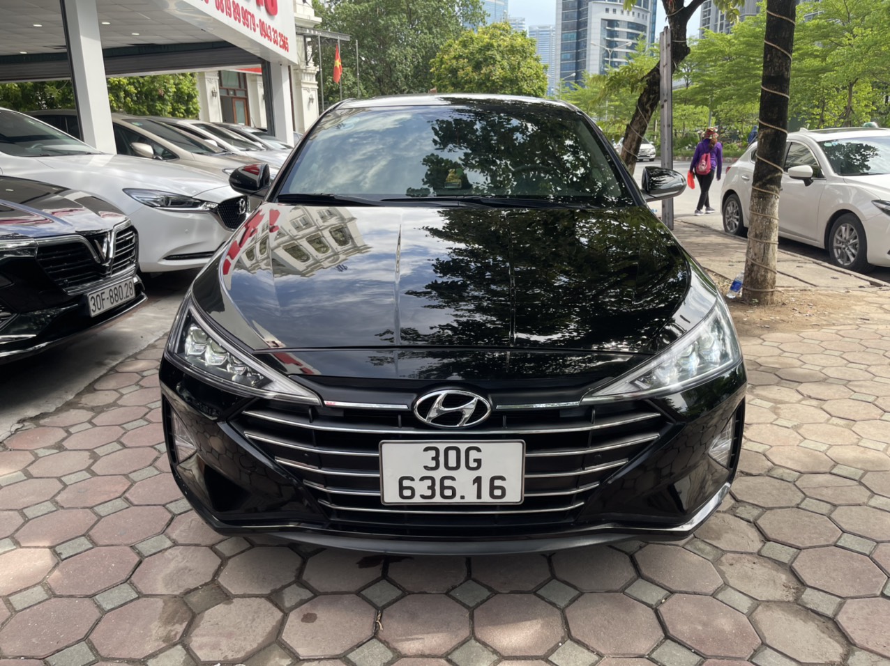 Xe Hyundai Elantra 2.0AT 2020 - Đen