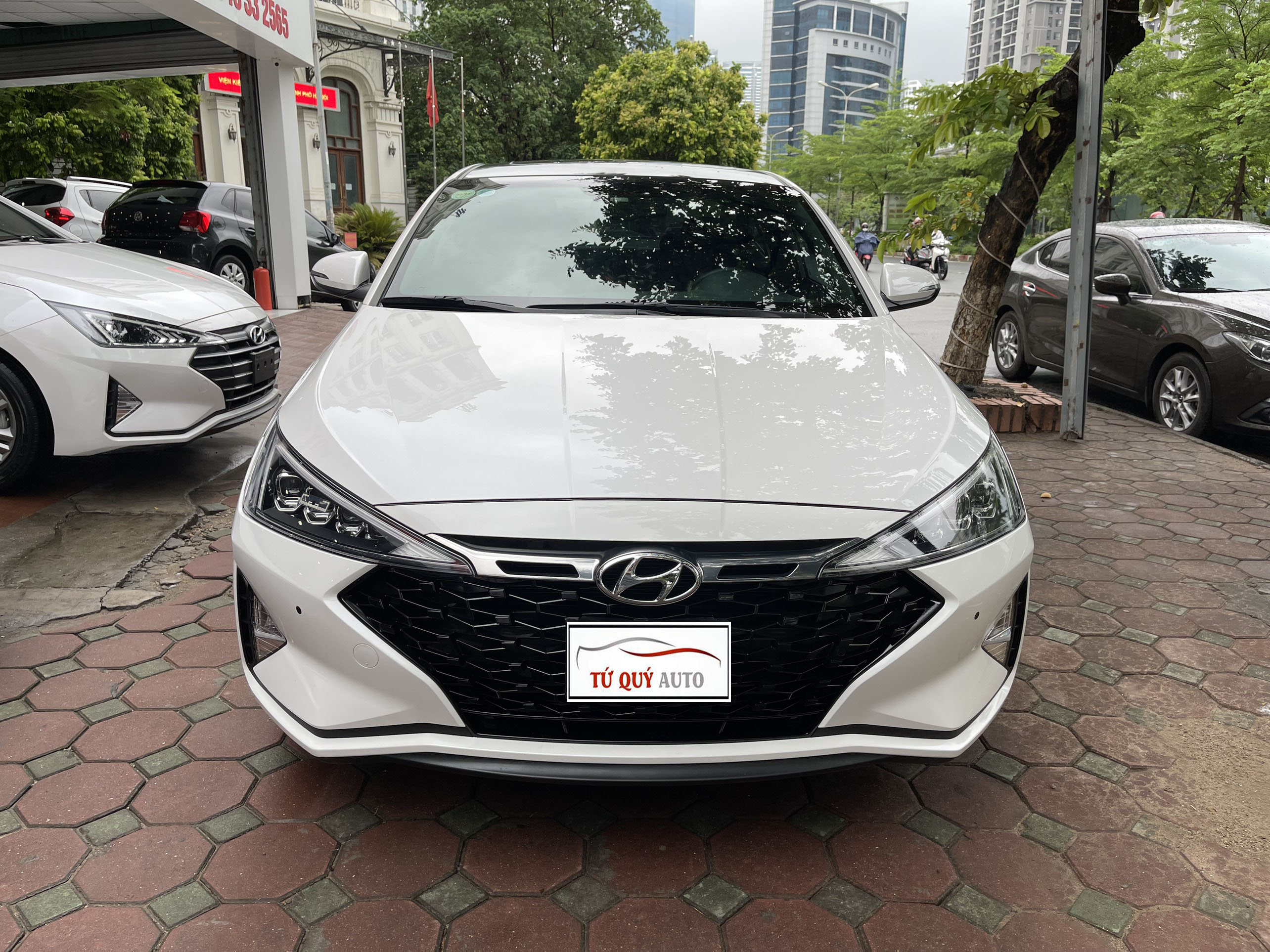 Xe Hyundai Elantra Sport 1.6 Turbo 2020 - Trắng