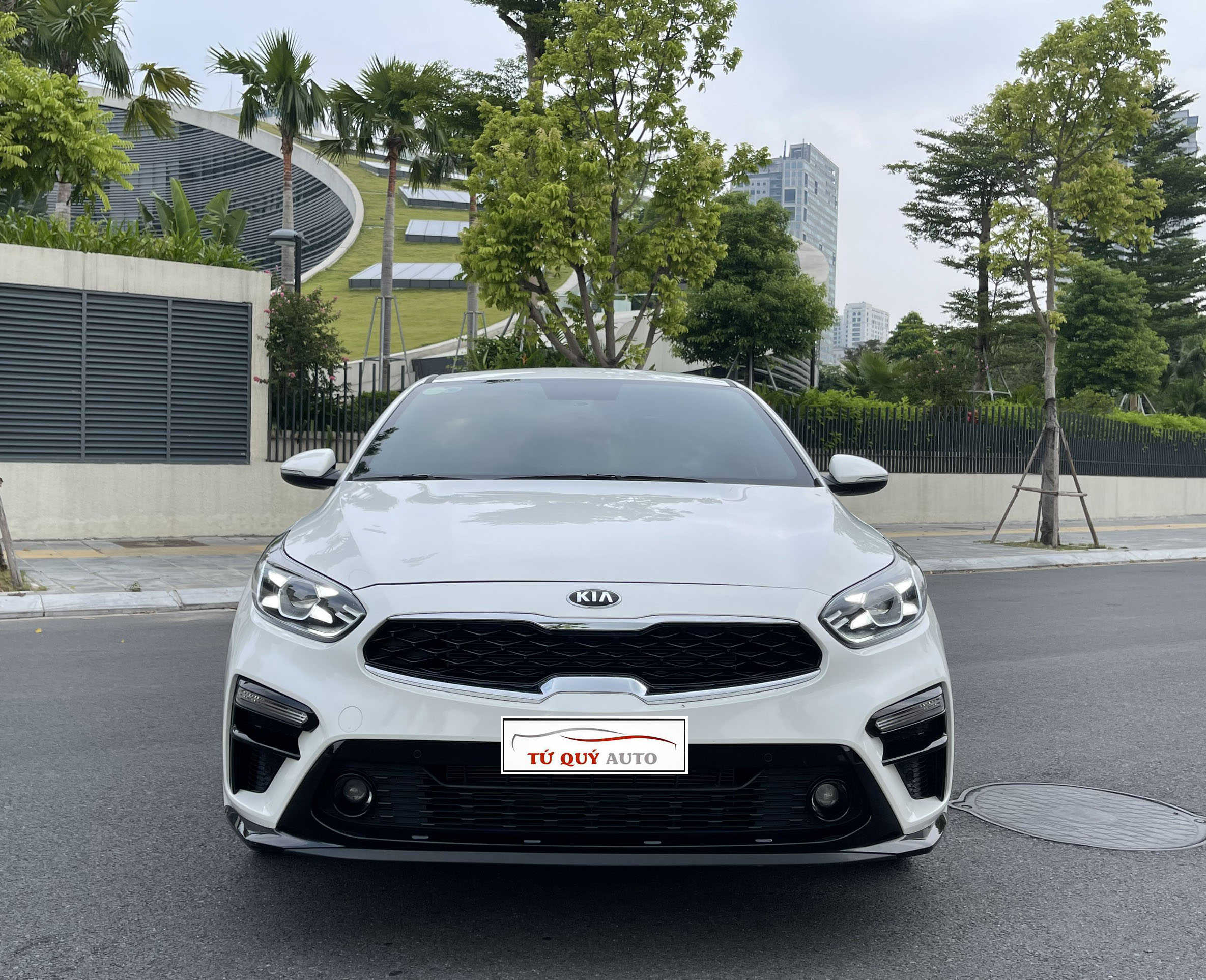 Xe Kia Cerato Premium 2.0AT 2020 - Trắng