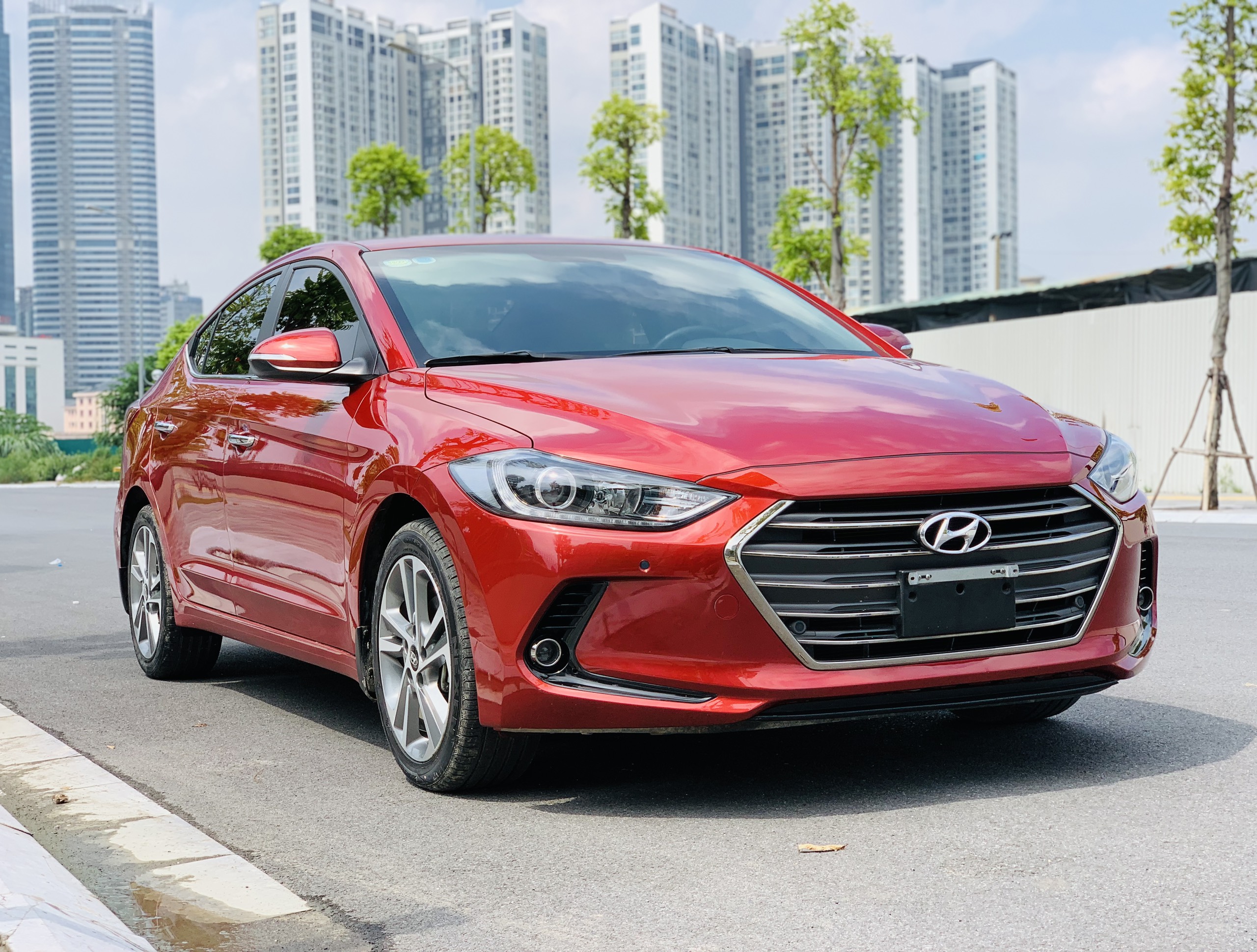 Hyundai Elantra 2.0AT 2018 - 2