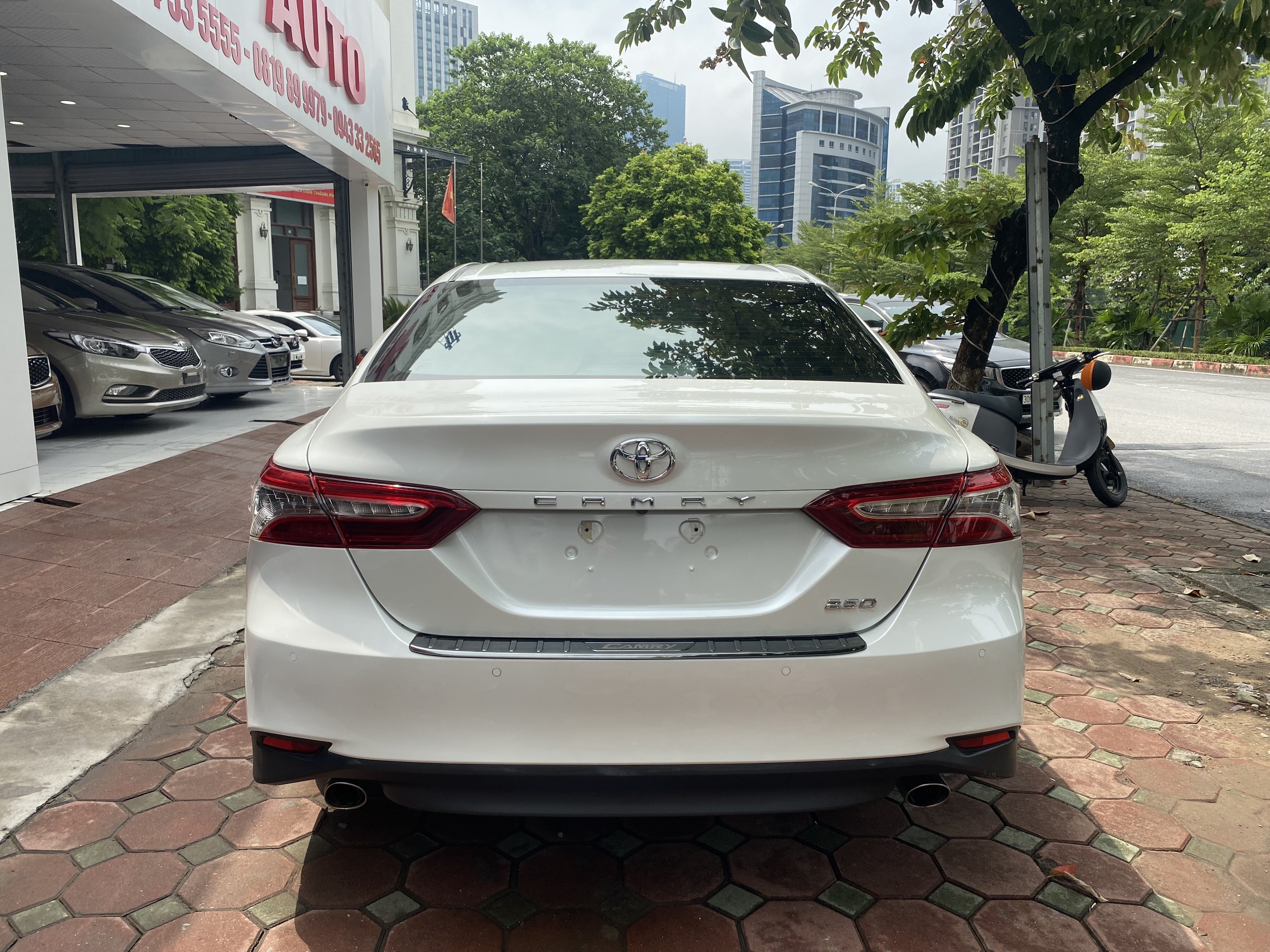 Toyota Camry 2.5Q 2019 - 5