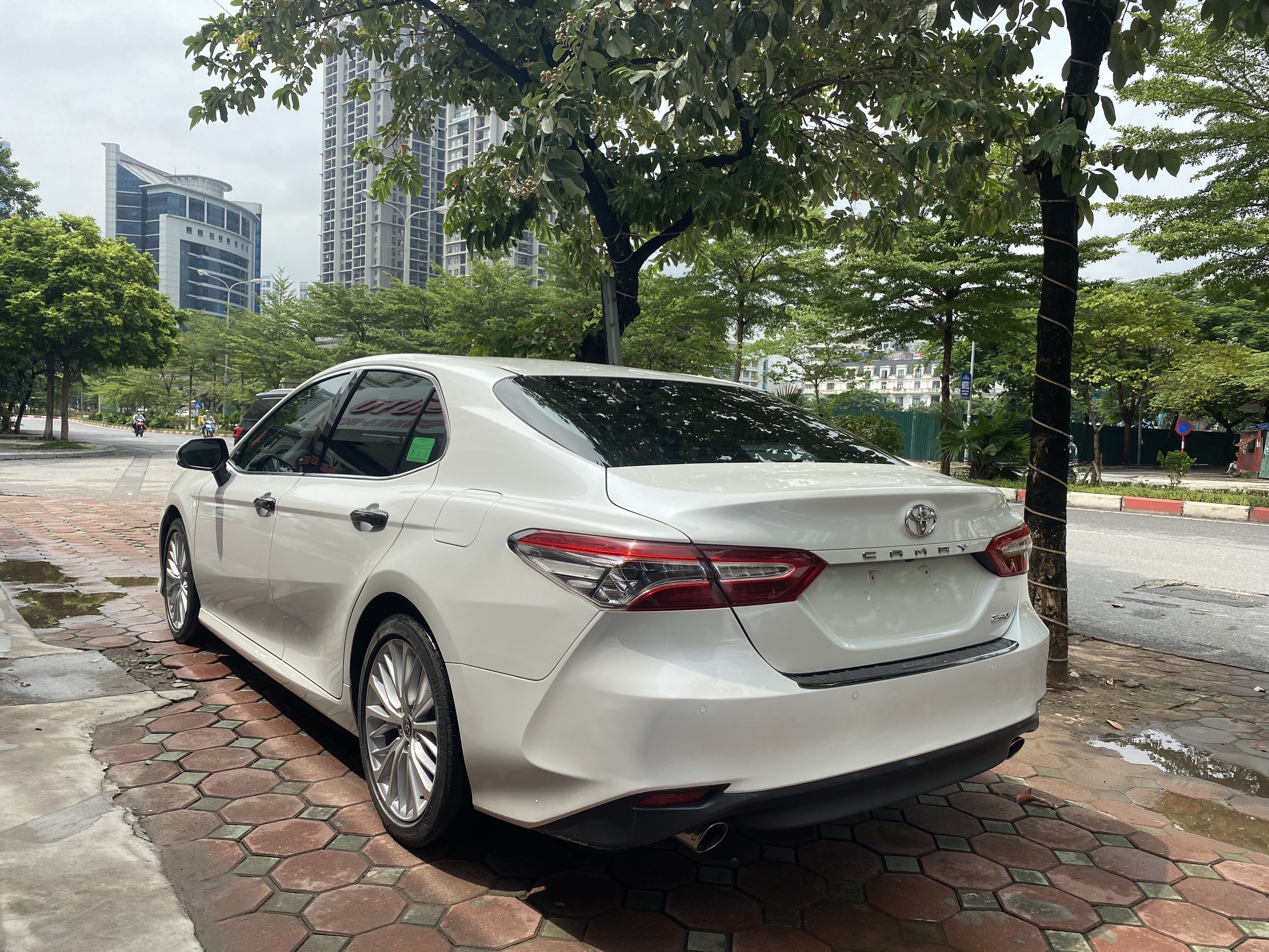 Toyota Camry 2.5Q 2019 - 6