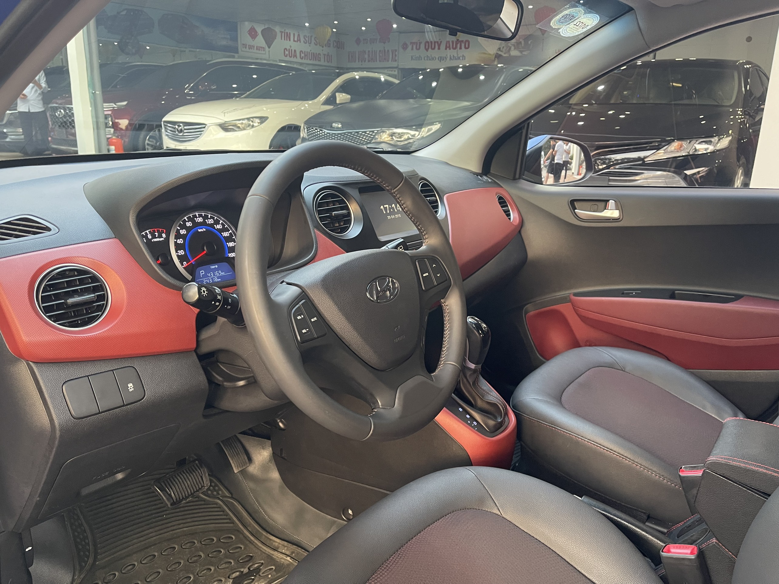 Hyundai i10 1.2AT 2019 - 9