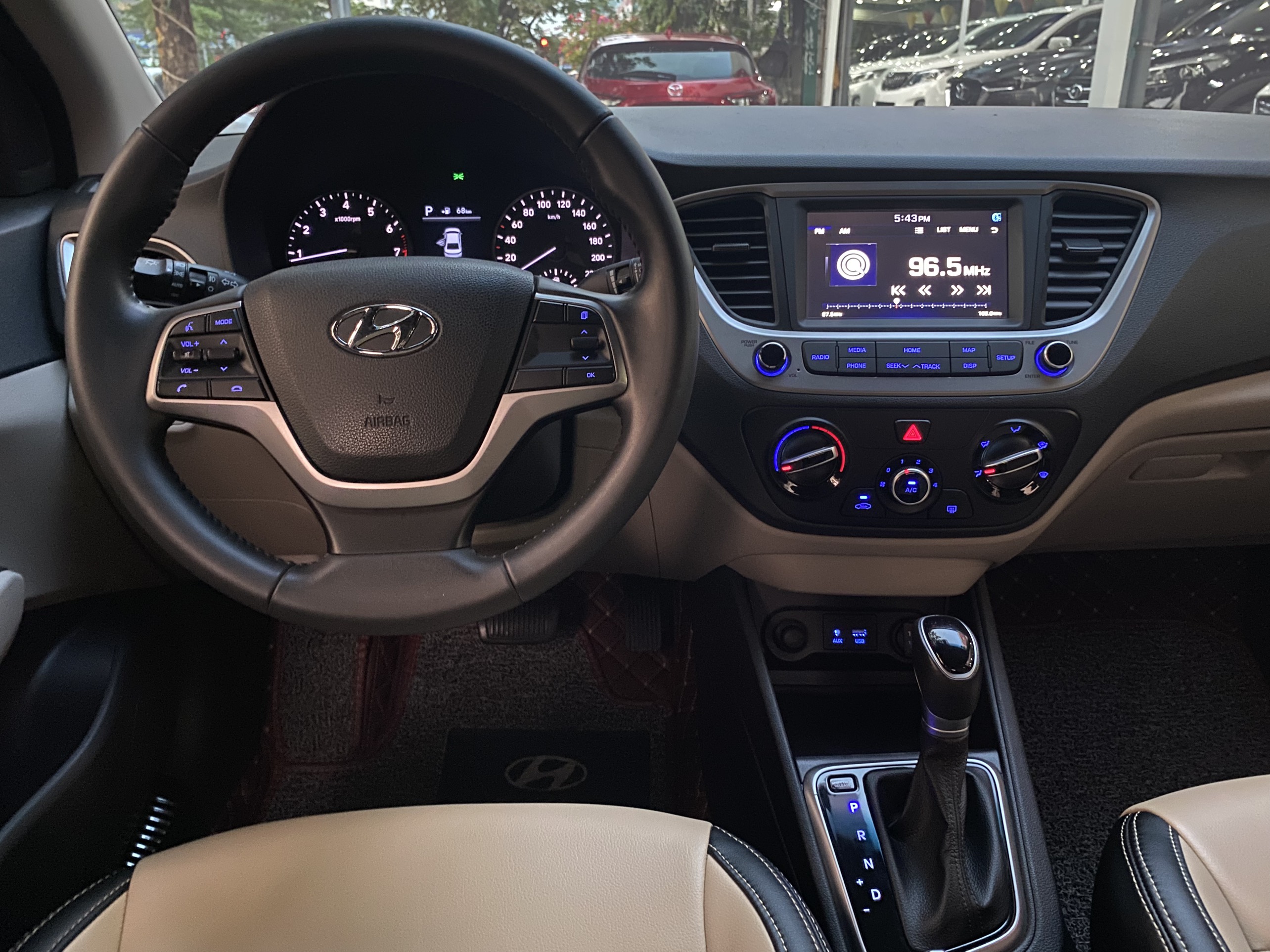 Hyundai Accent 1.4AT 2019 - 8