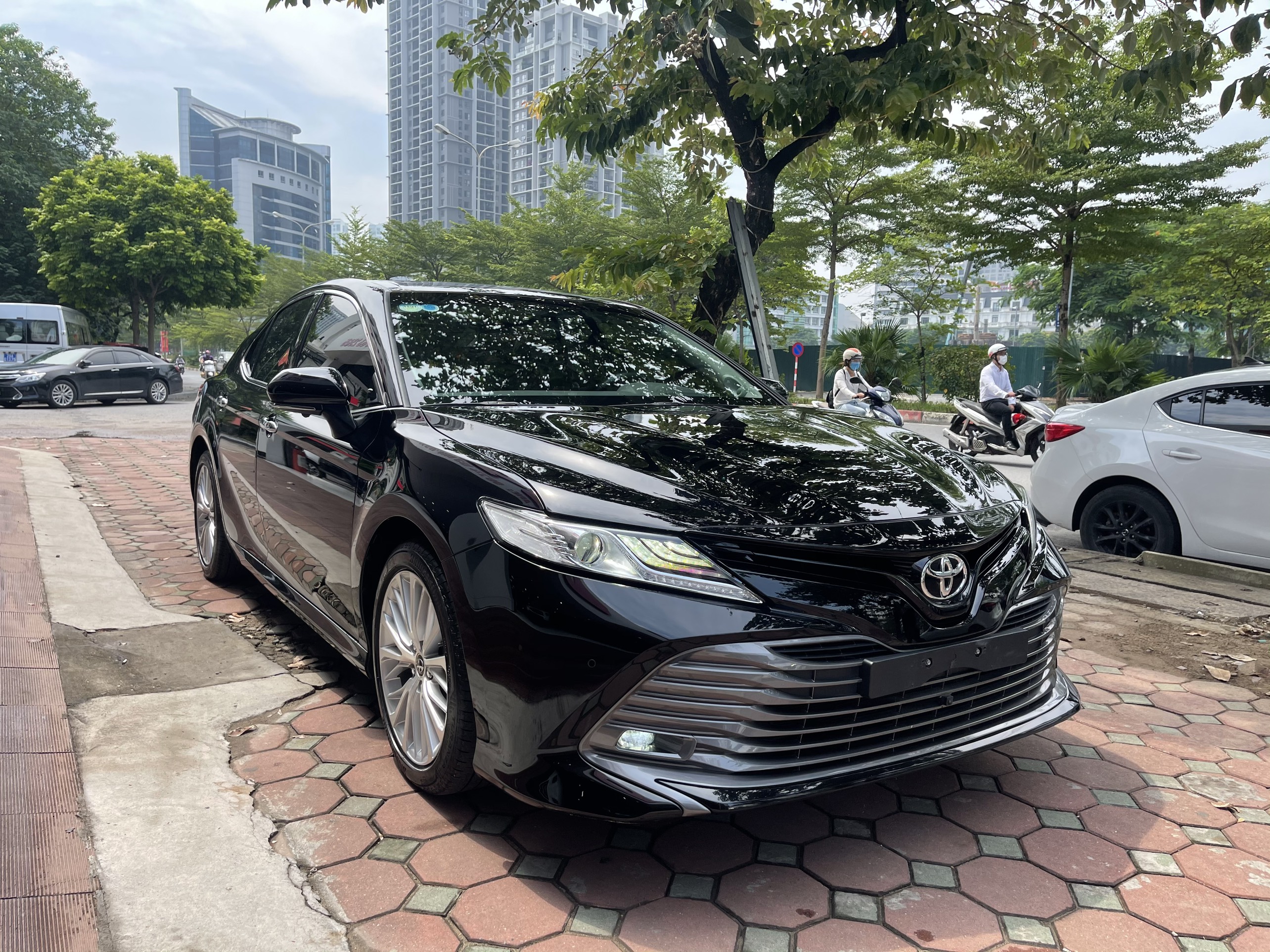 Toyota Camry 2.5Q 2019 - 7