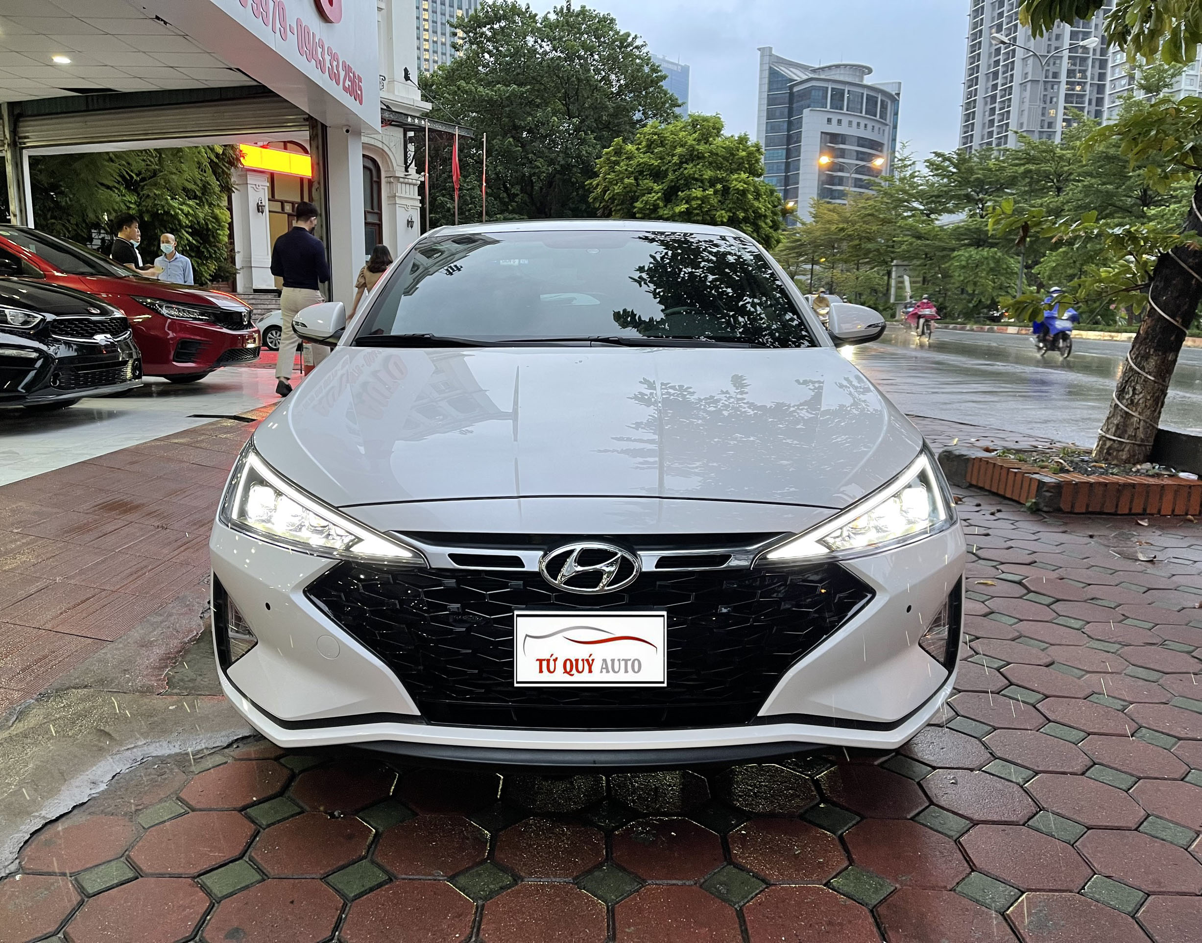 Xe Hyundai Elantra 1.6Turbo 2021 - Trắng