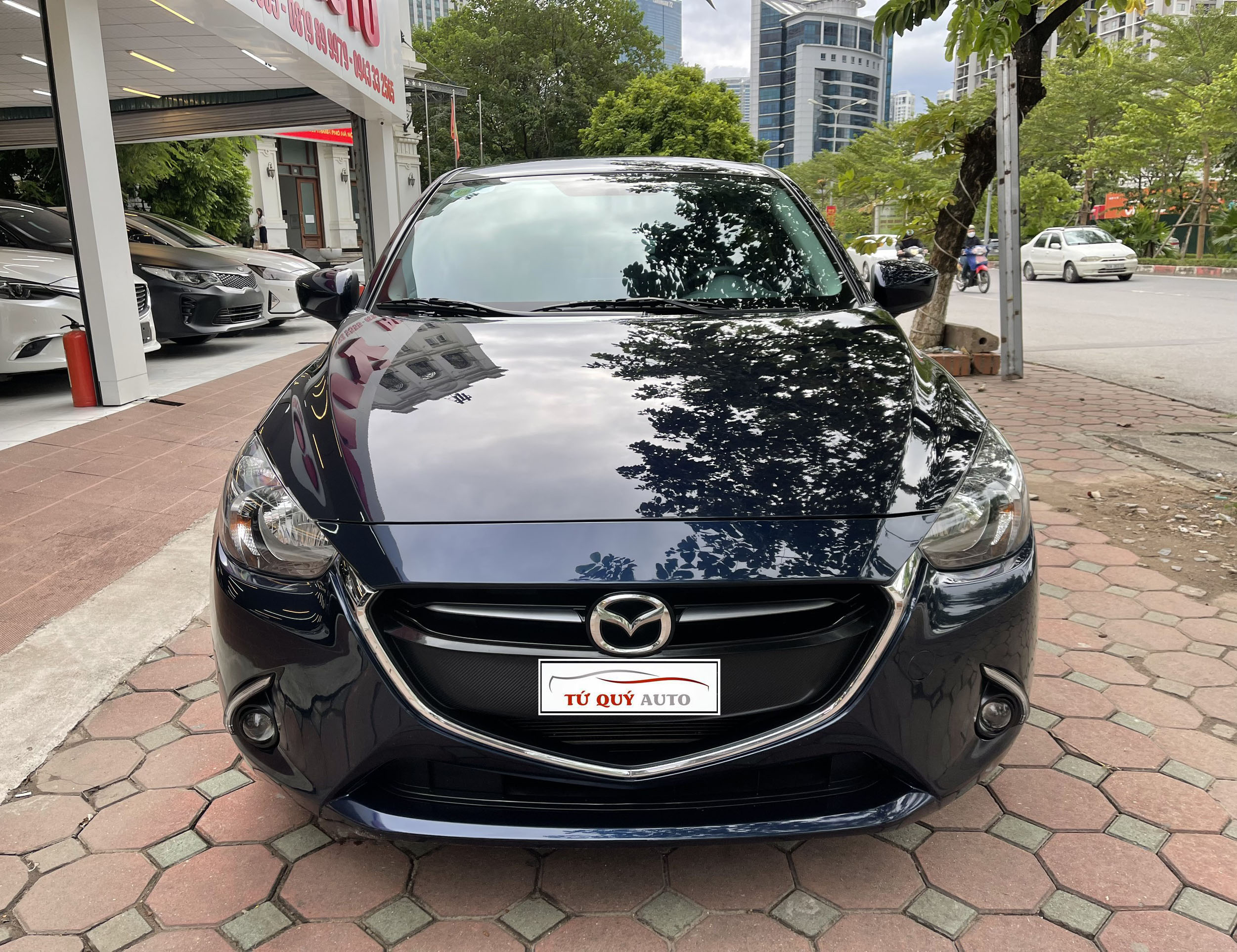 Xe Mazda 2 Sedan 1.5AT 2018 - Xanh Đen