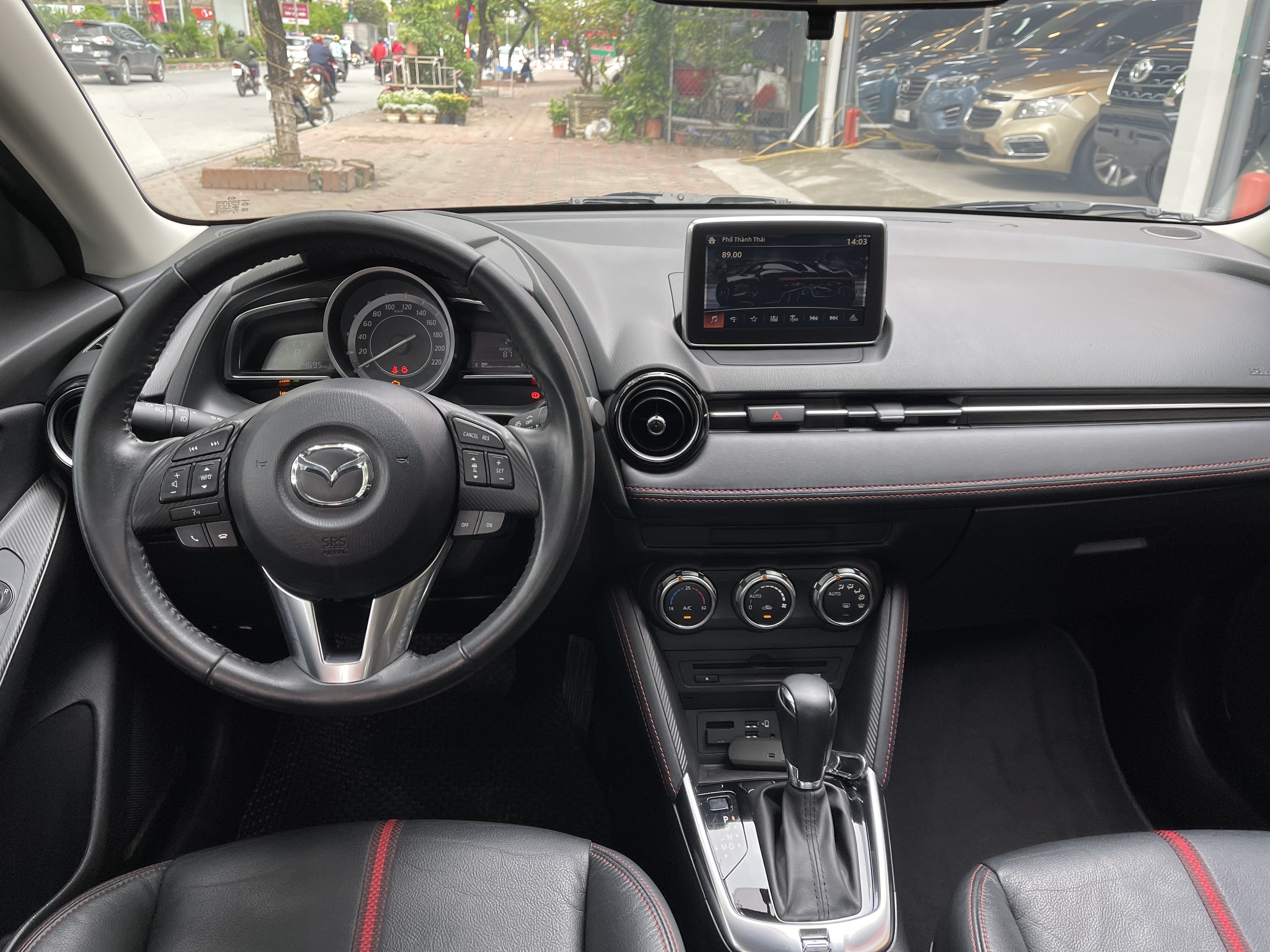 Mazda 2 Sedan 2018 - 8