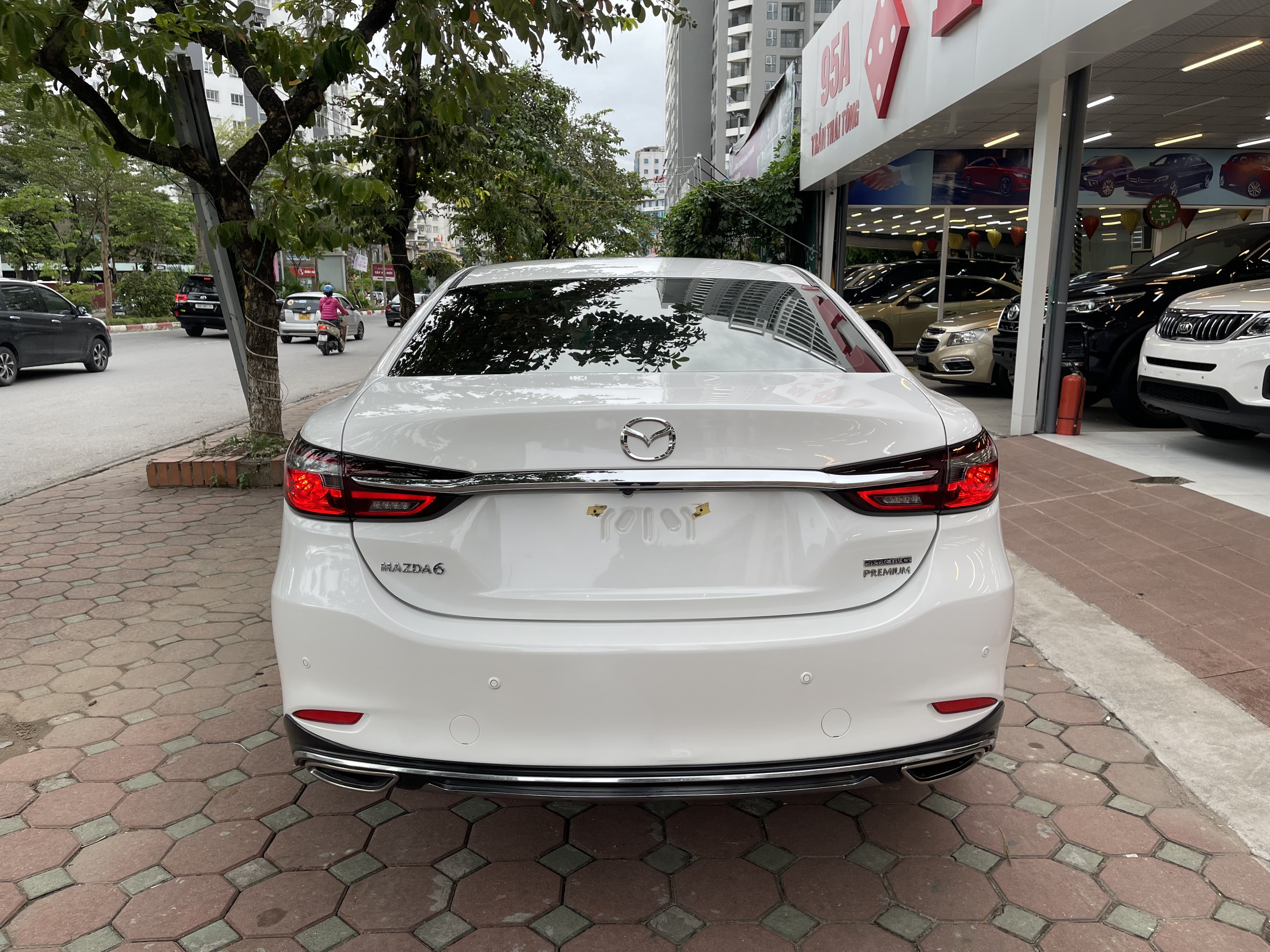 Mazda 6 Premium 2.5AT 2020 - 5