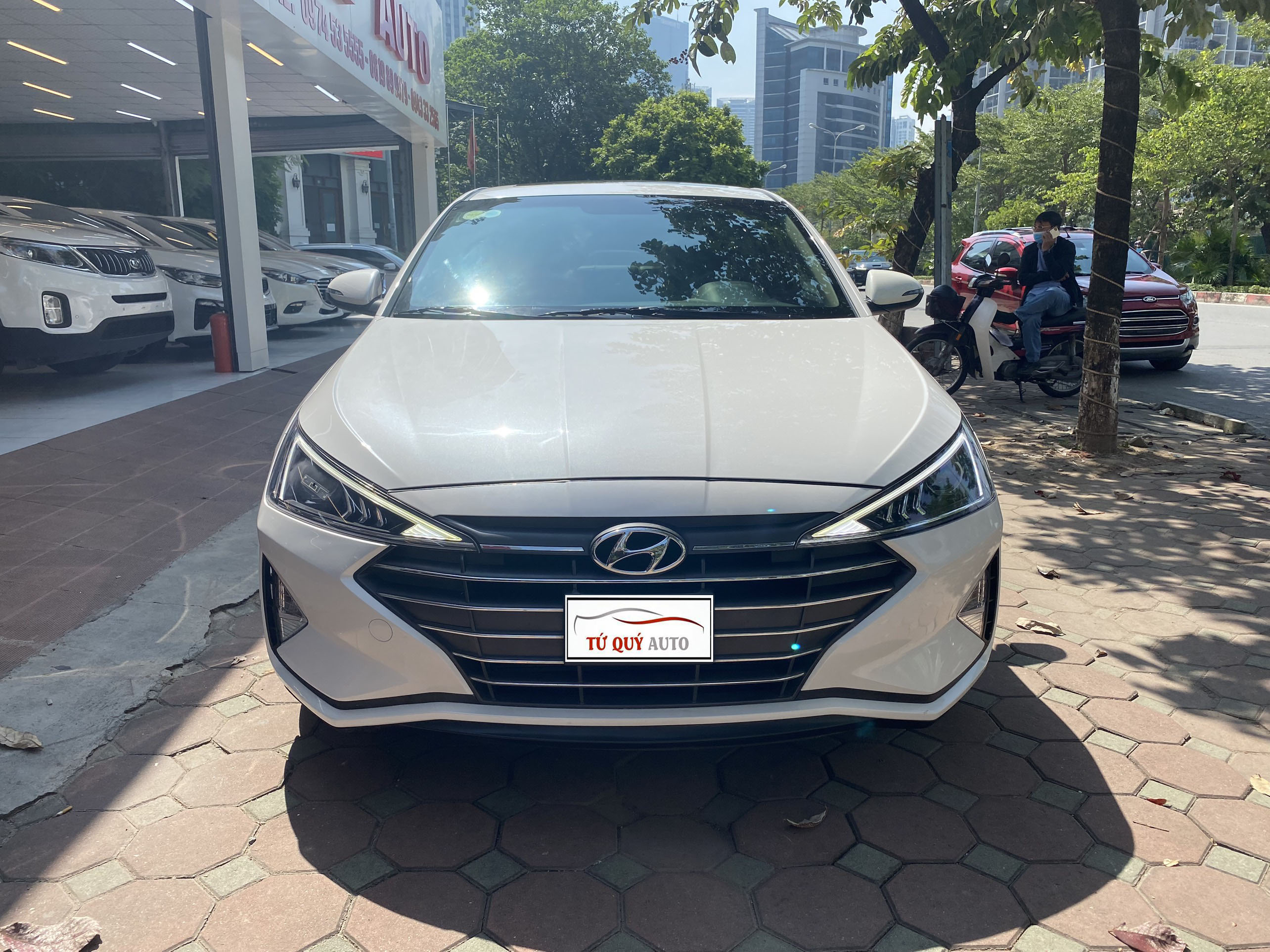 Xe Hyundai Elantra 1.6AT 2019 Model 2020 - Trắng