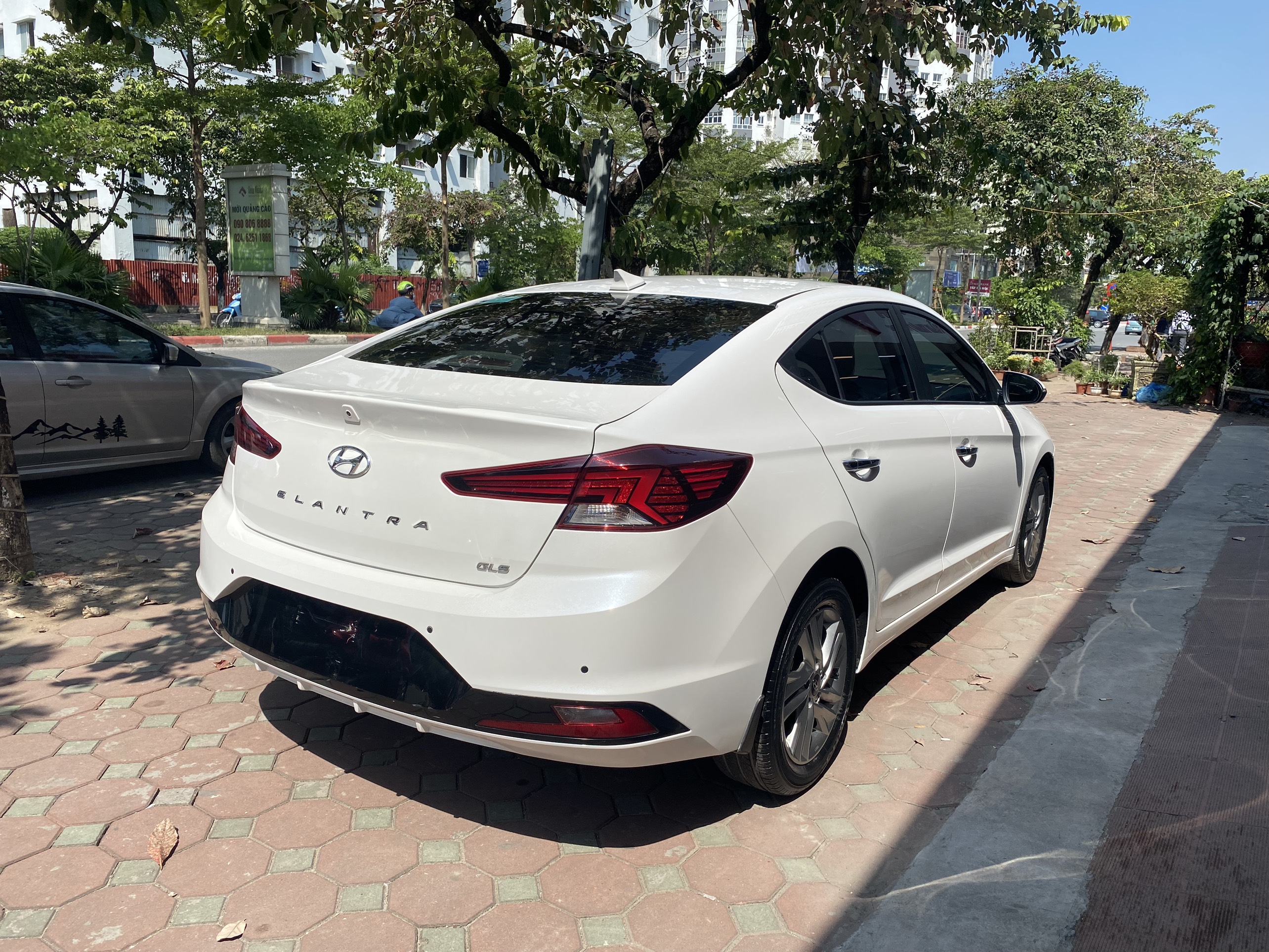 Hyundai Elantra 1.6AT 2019 - 6