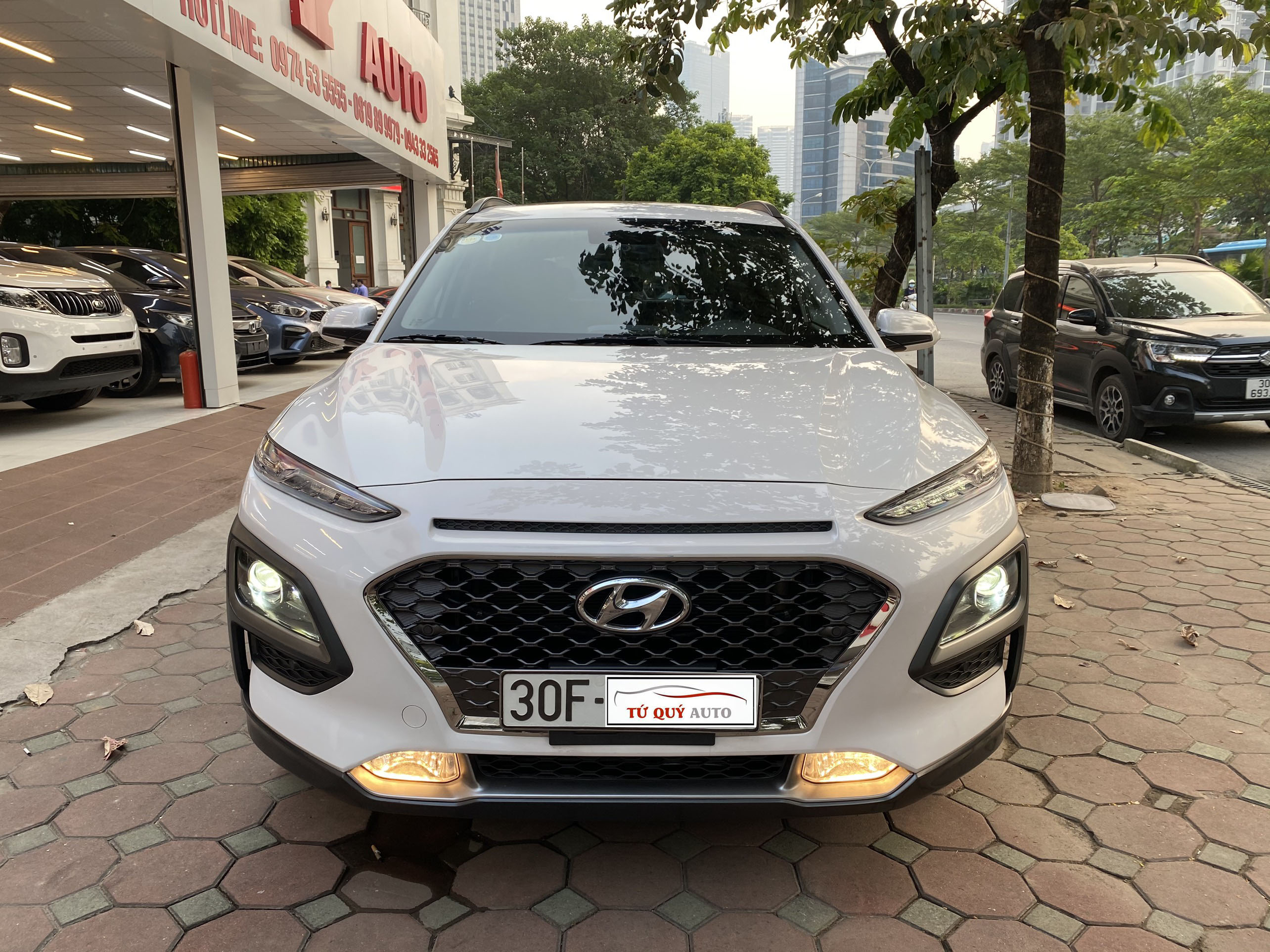 Xe Hyundai Kona 1.6Turbo 2018 - Trắng