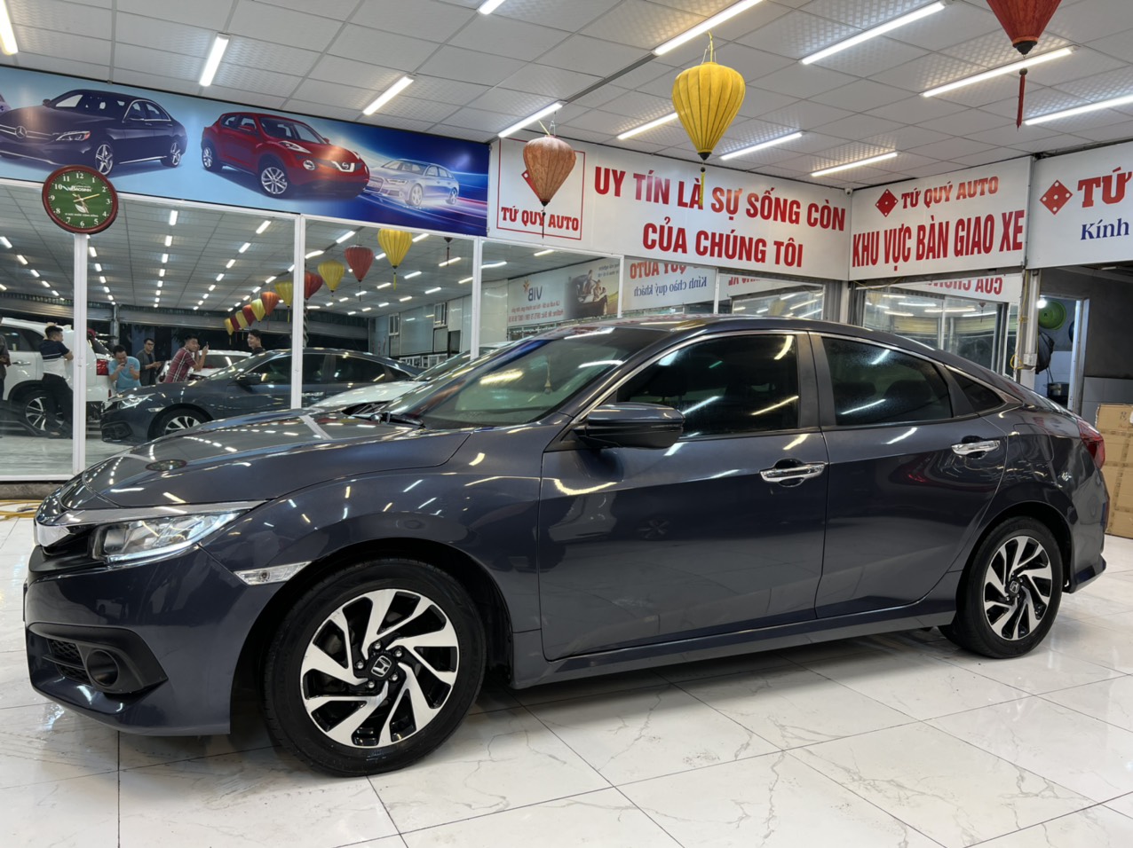 Honda Civic 1.8E 2018 - 3