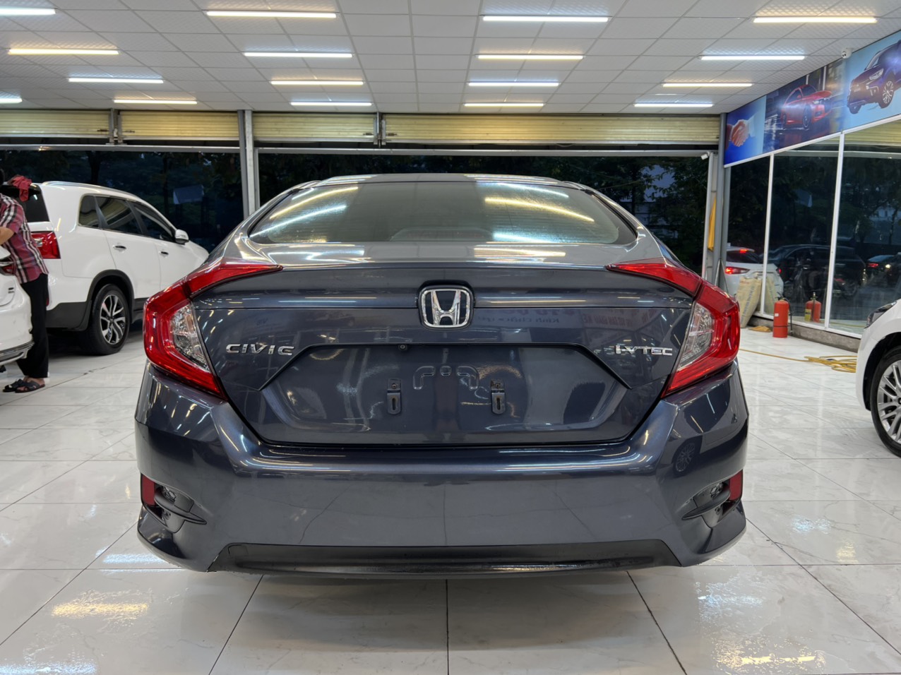 Honda Civic 1.8E 2018 - 5