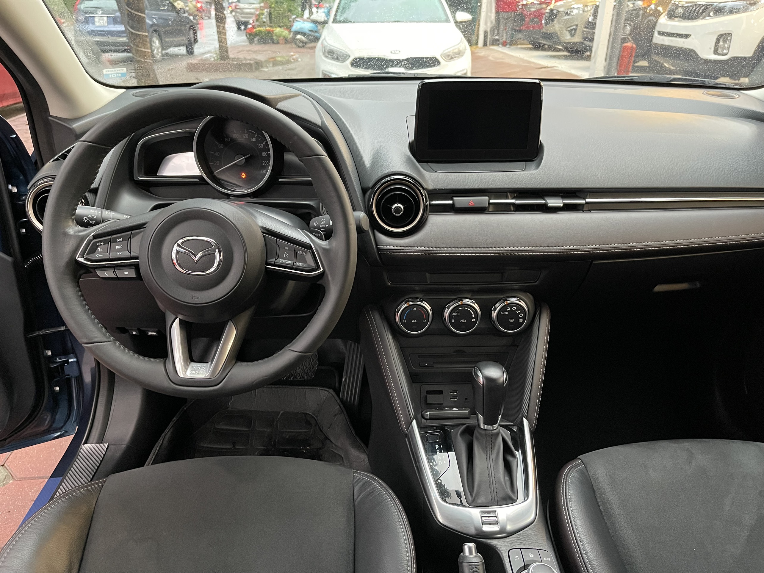 Mazda 2 Sedan 2019 - 8