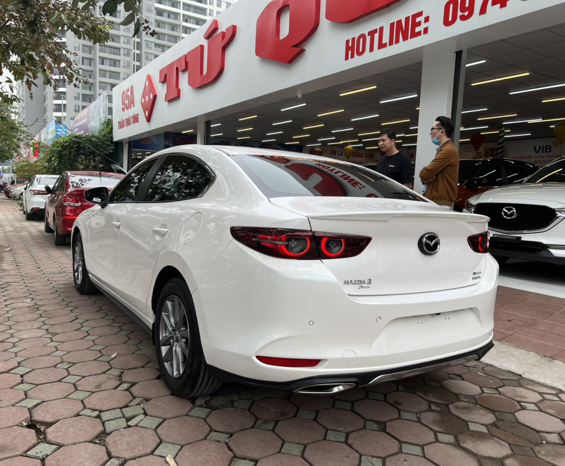 Mazda 3 Premium 2020 - 4