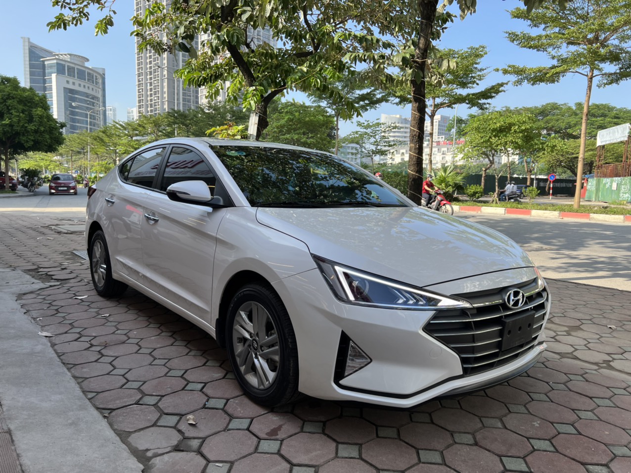 Hyundai Elantra 1.6AT 2021 - 7