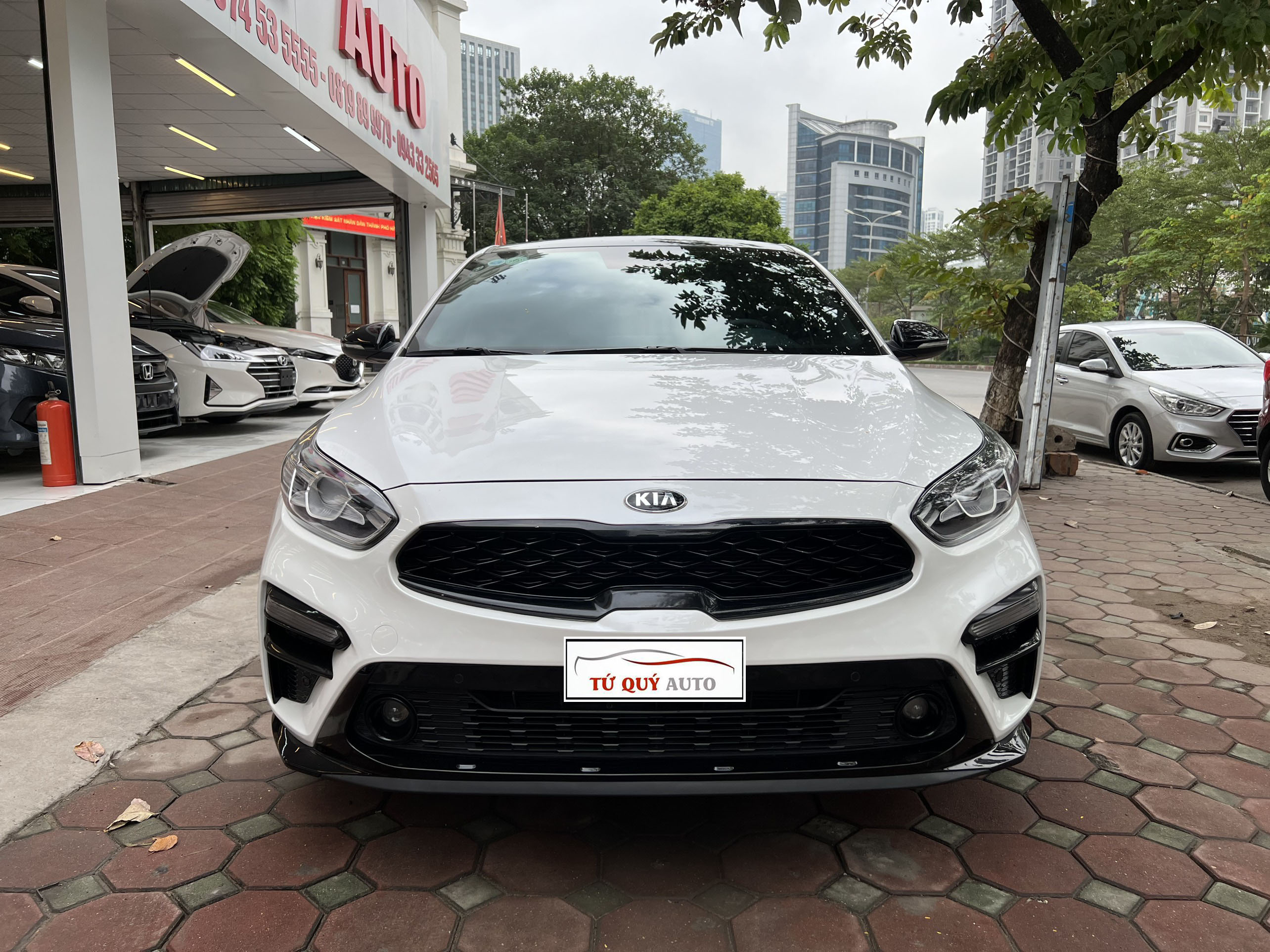 Xe Kia Cerato Premium 2.0AT 2019 - Trắng