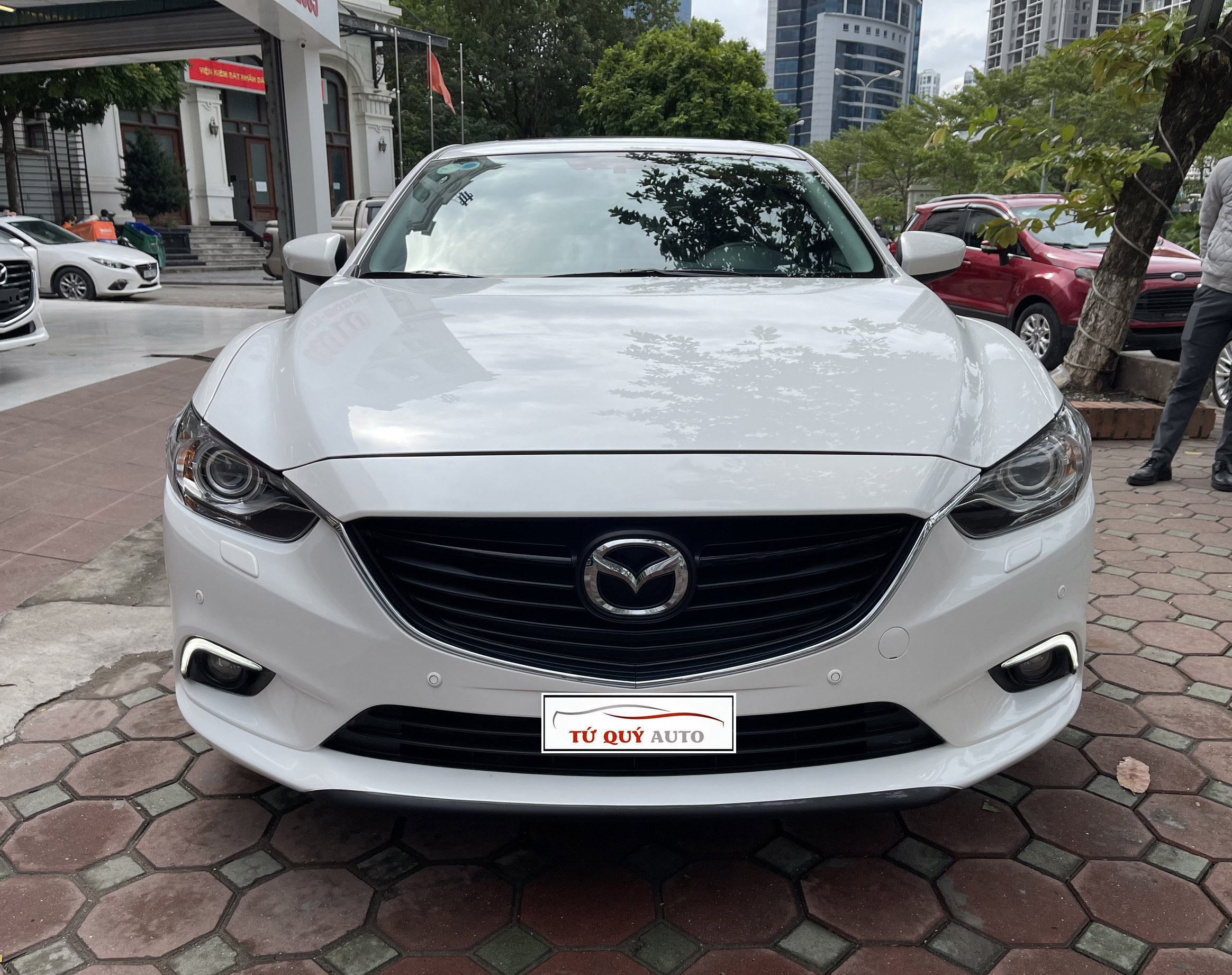 Xe Mazda 6 2.0AT 2016 - Trắng