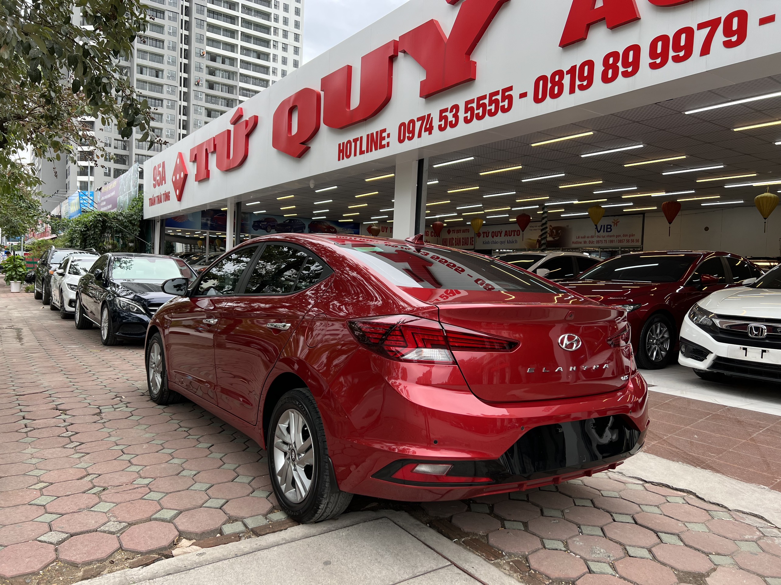 Hyundai Elantra 1.6AT 2019 - 3