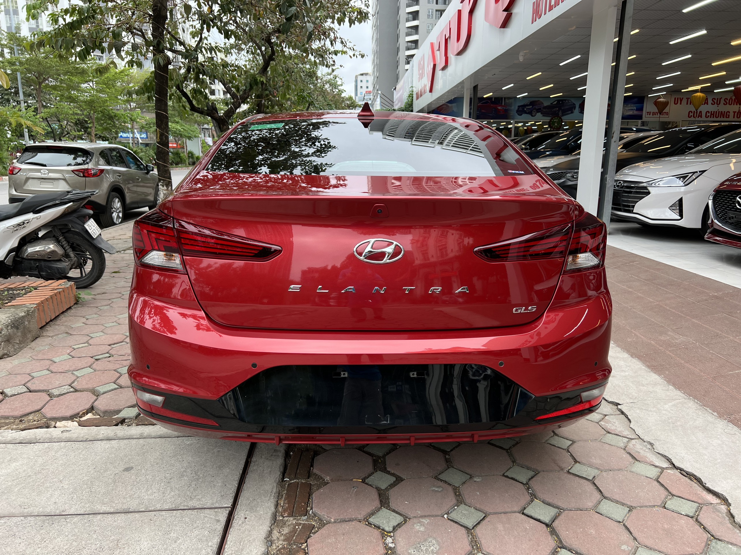 Hyundai Elantra 1.6AT 2019 - 4