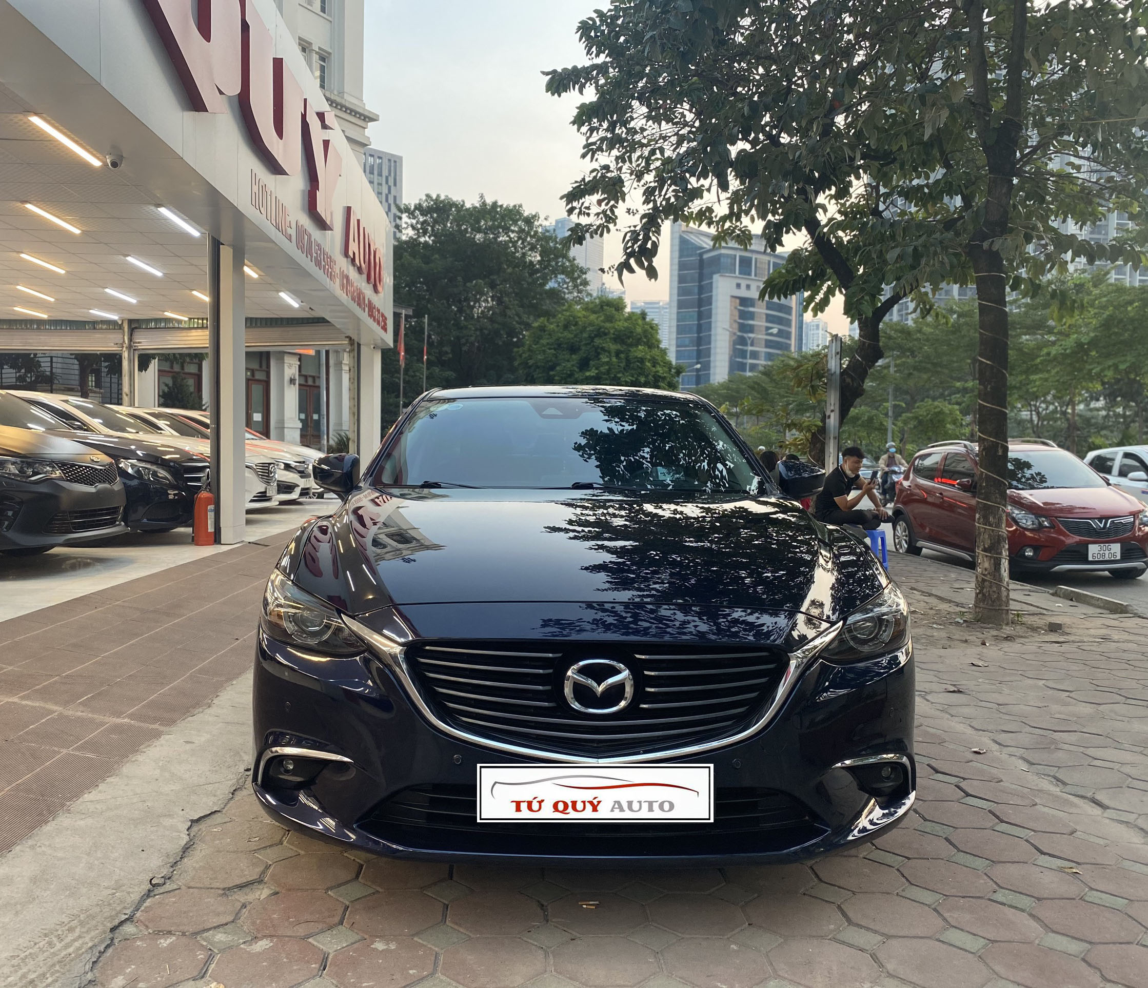 Xe Mazda 6 Premium 2.0AT 2017 - Xanh Đen