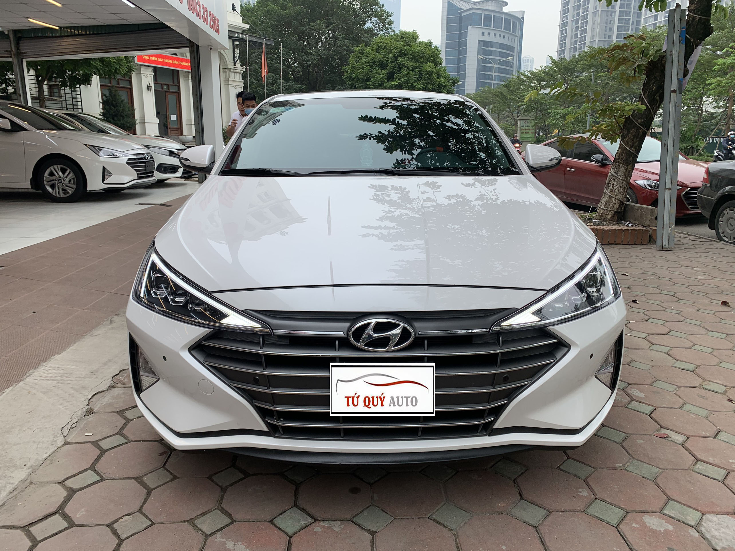 Xe Hyundai Elantra 2.0AT 2020 - Trắng