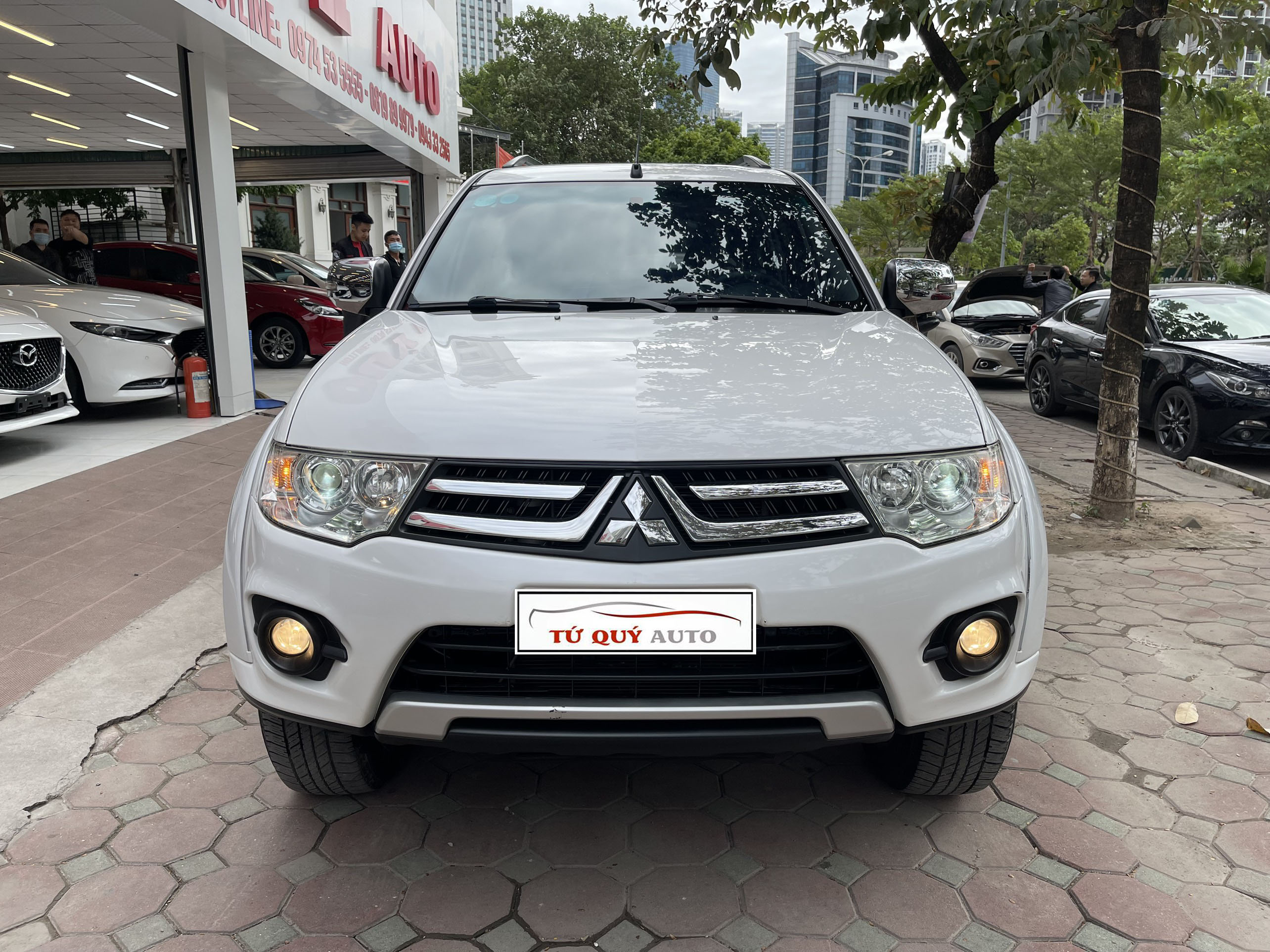 Xe Mitsubishi Pajero Sport 3.0AT 2015 - Trắng