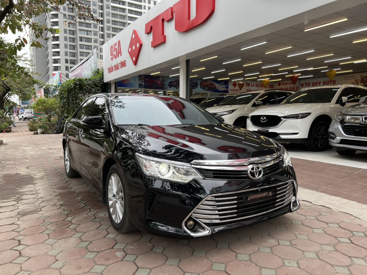 Toyota Camry 2.0E 2017 - 2