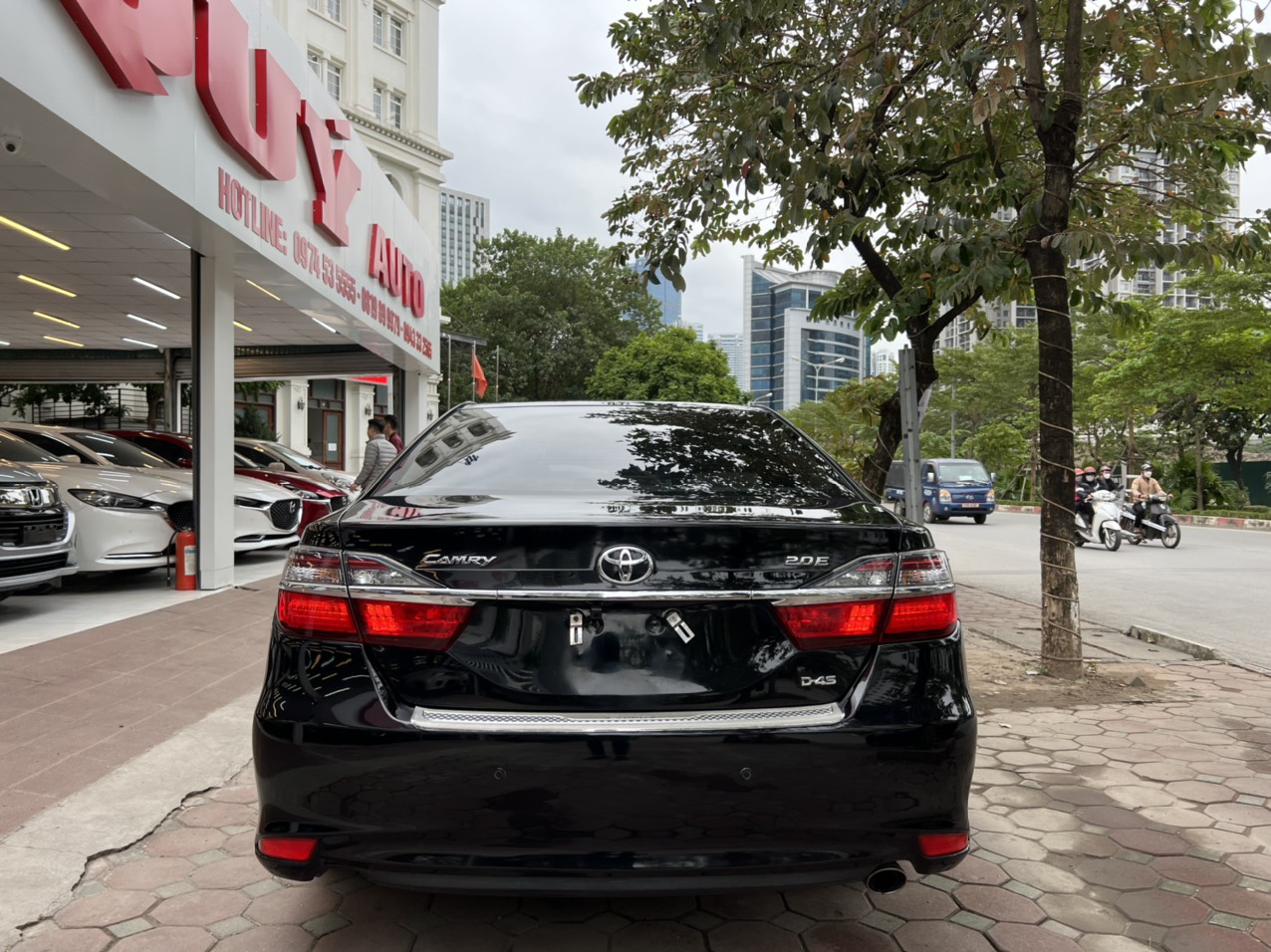 Toyota Camry 2.0E 2017 - 5