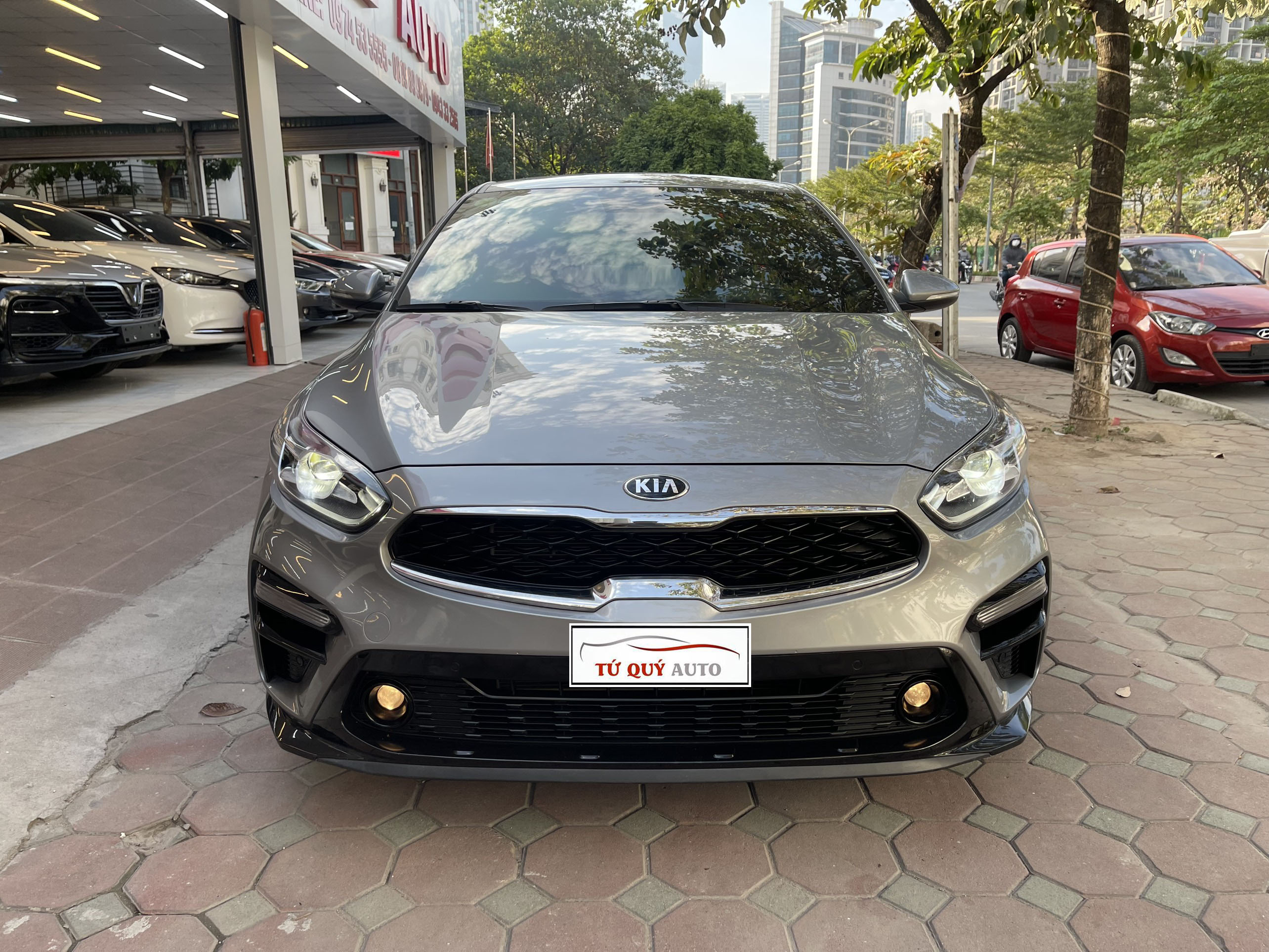 Xe Kia Cerato Premium 2.0AT 2020 - Xám