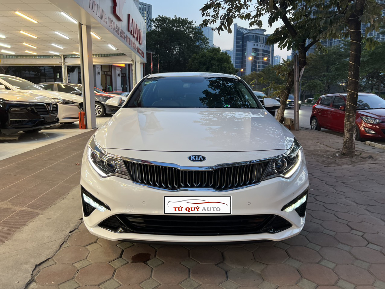 Xe Kia Optima 2.0 Luxury 2021 - Trắng