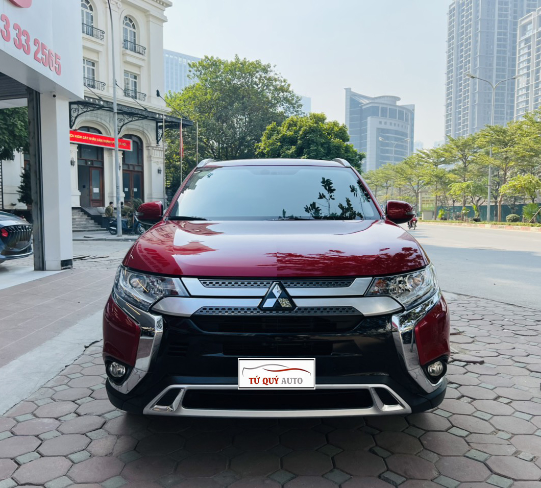 Xe Mitsubishi Outlander 2.0AT 2020 - Đỏ