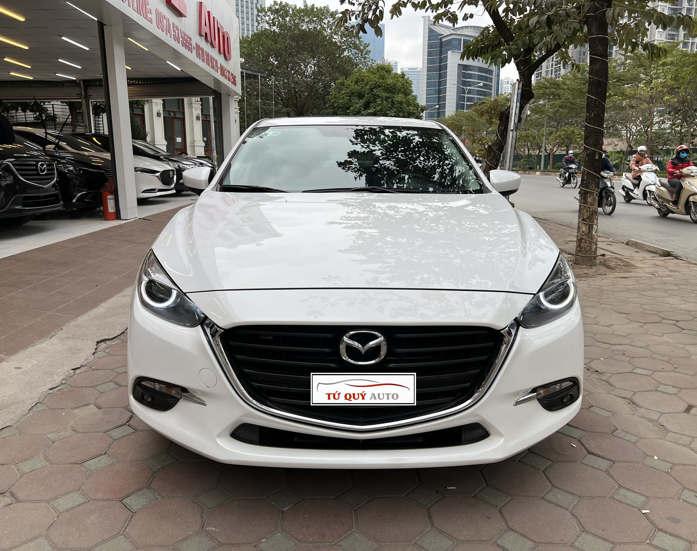 Xe Mazda 3 Facelift 1.5AT 2017 - Trắng