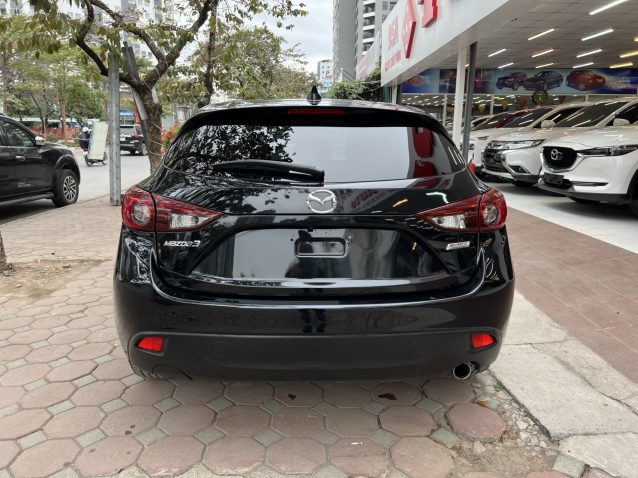 Mazda 3 Hatchback 1.5AT 2016 - 5