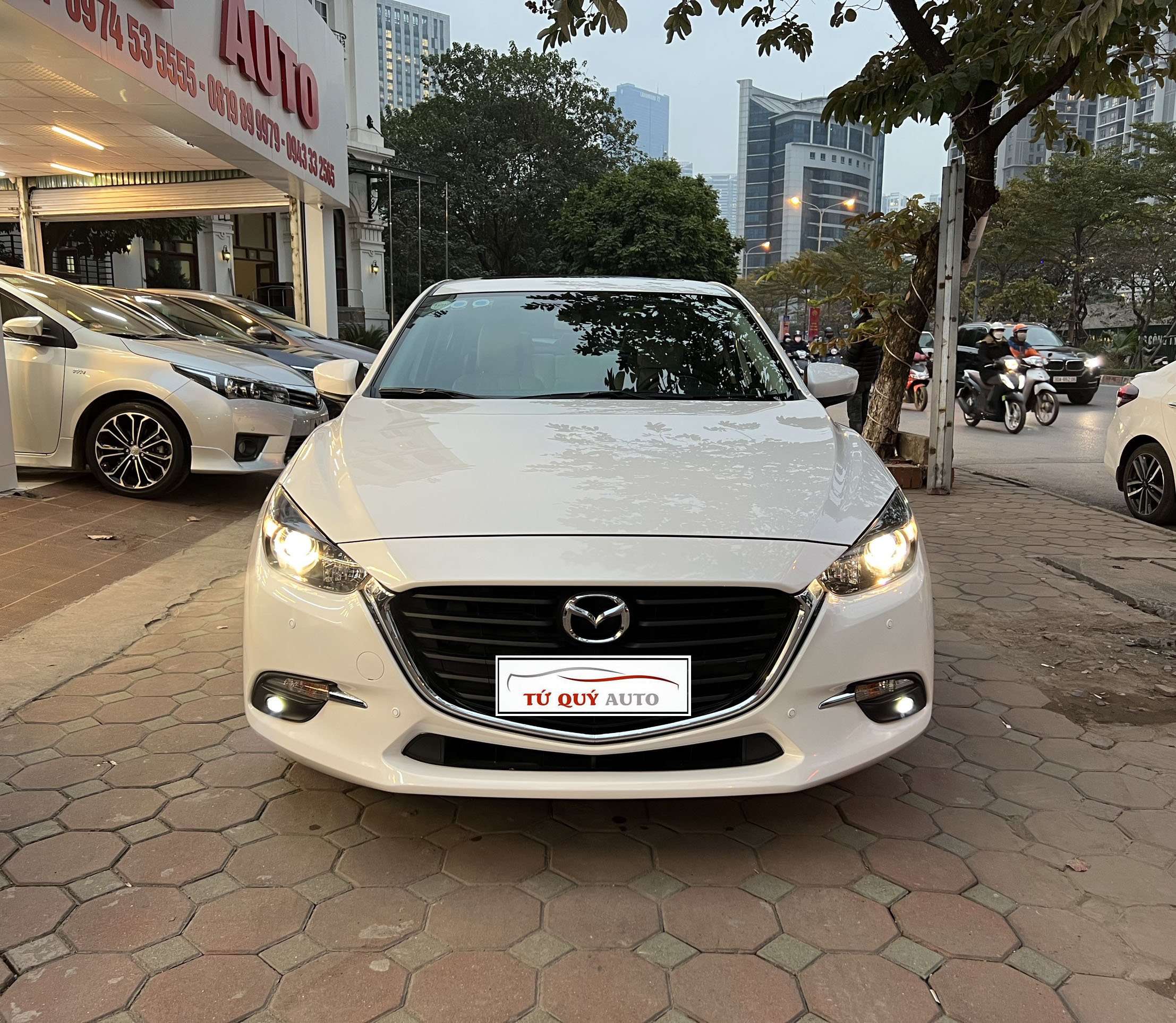 Xe Mazda 3 Sedan 1.5AT 2019 - Trắng