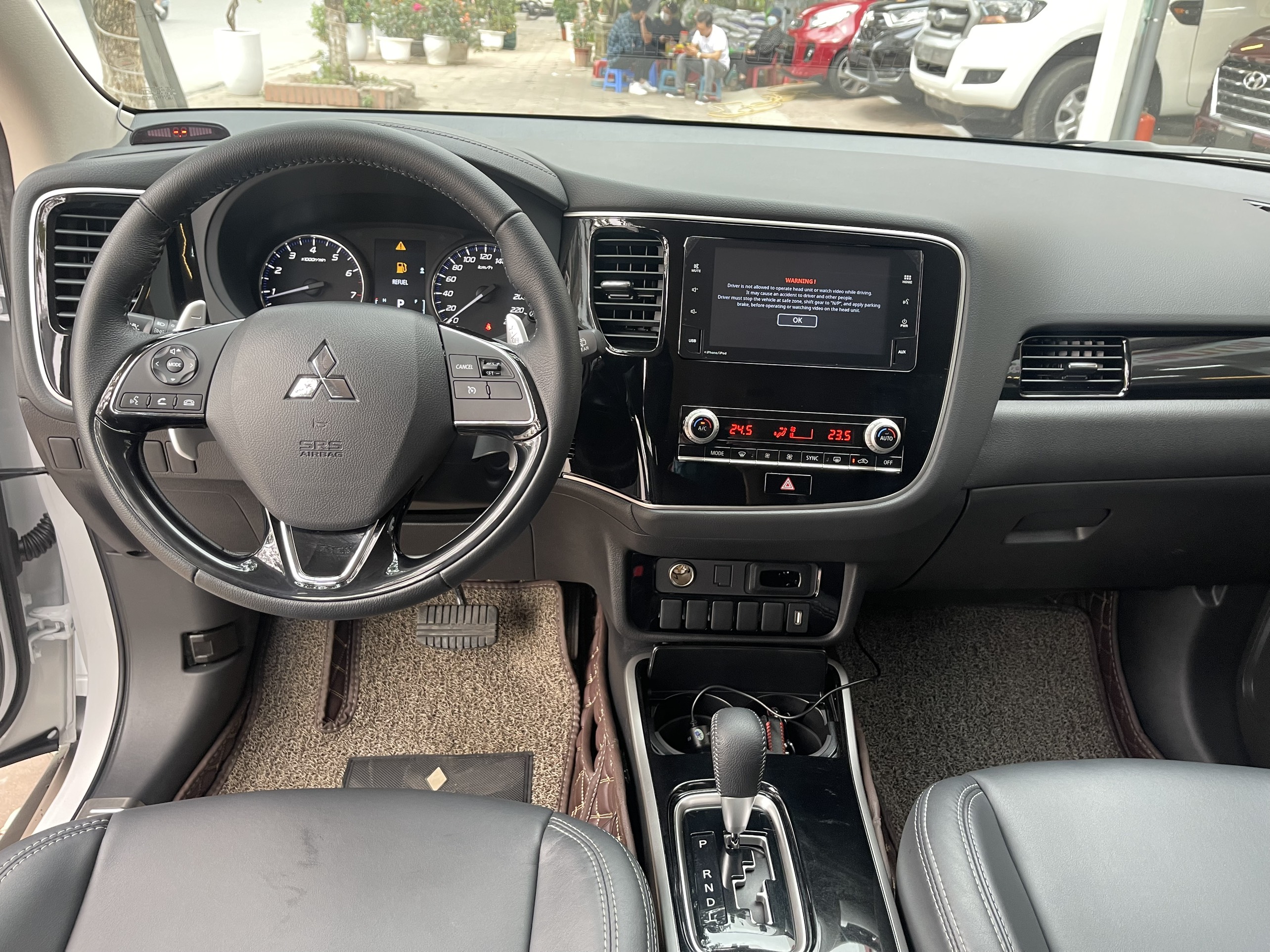 Mitsubishi Outlander 2.0CVT 2021 - 8