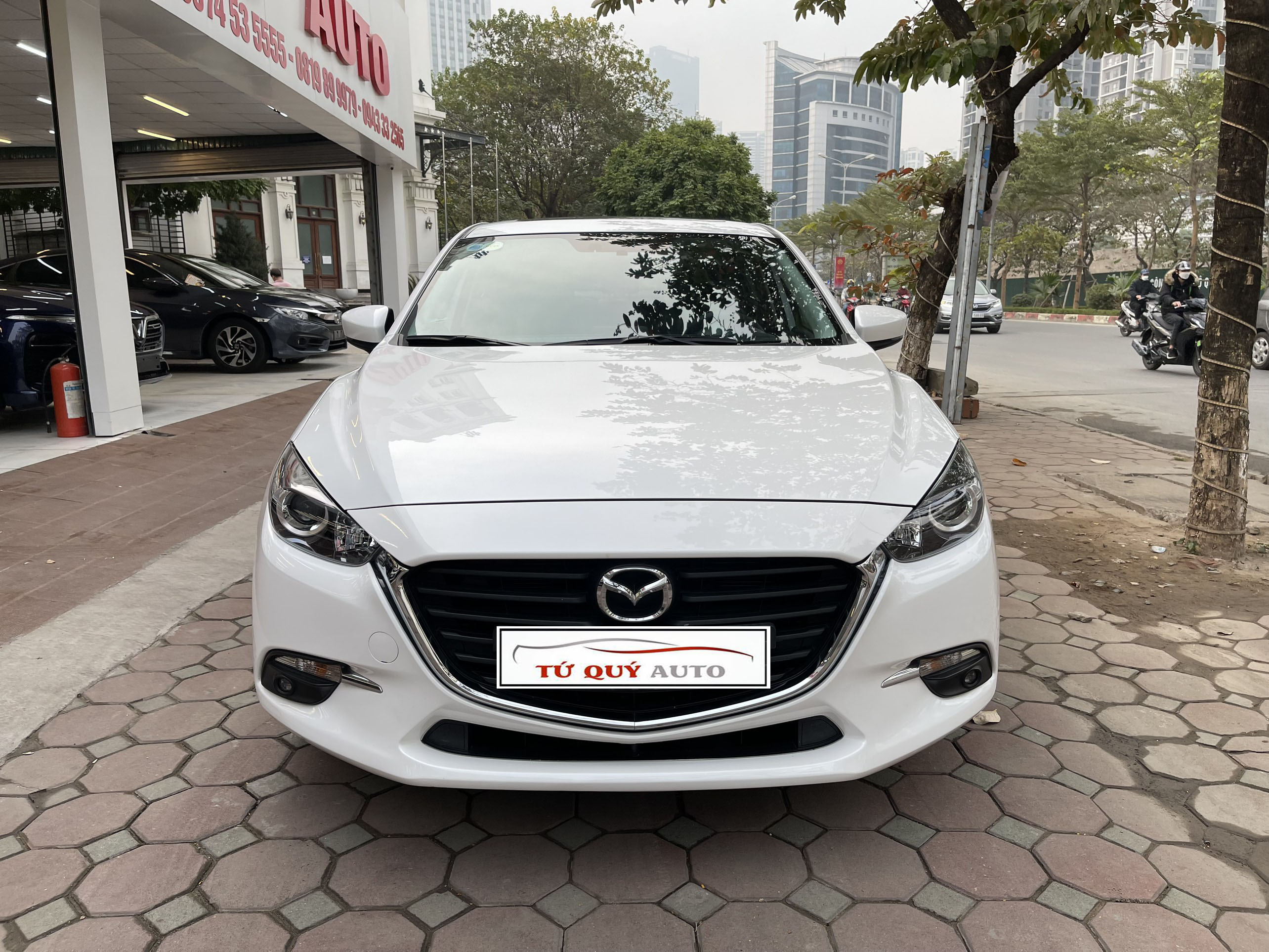 Xe Mazda 3 Sedan 1.5AT 2019 - Trắng