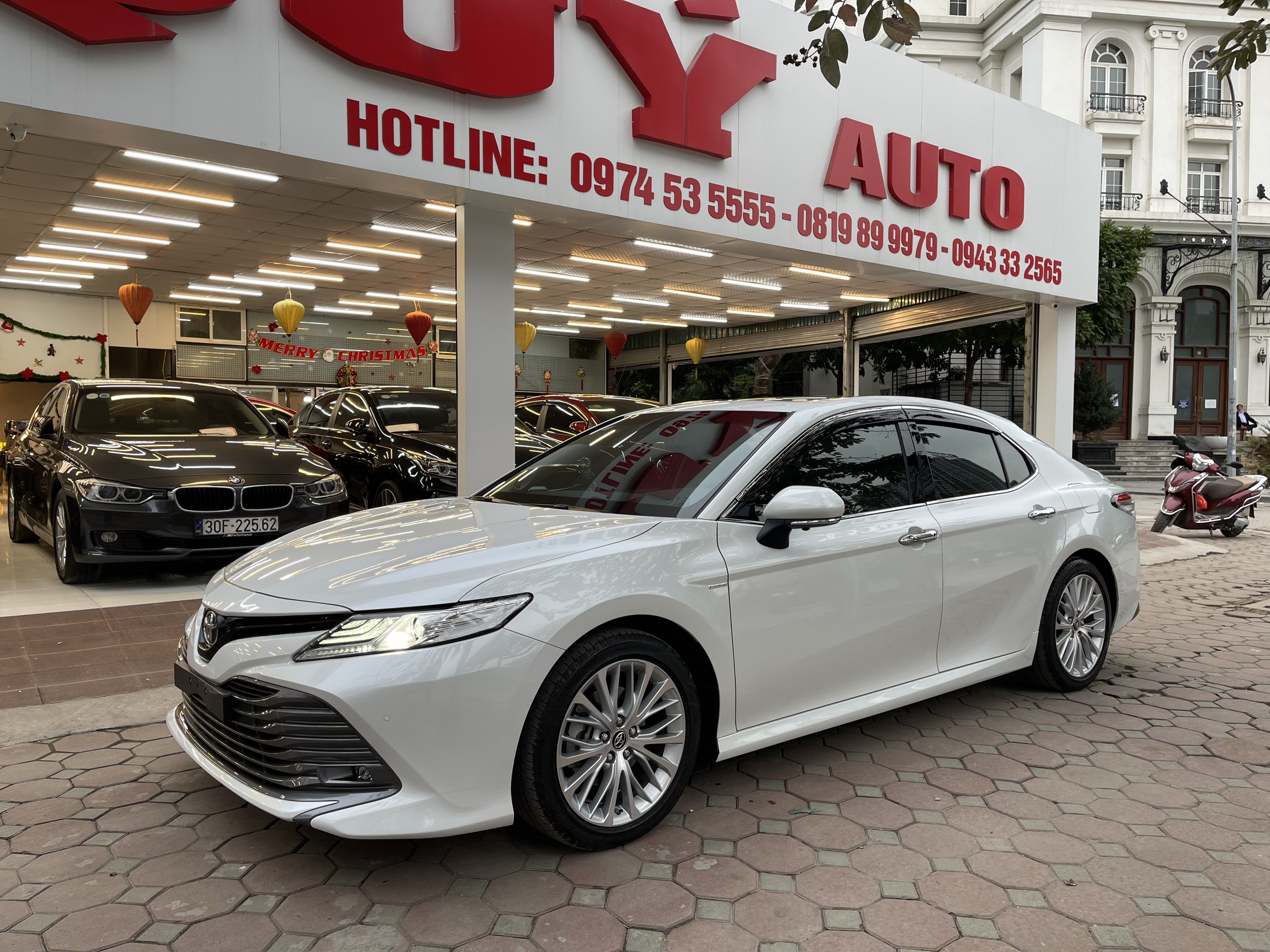 Toyota Camry 2.5Q 2019 - 3