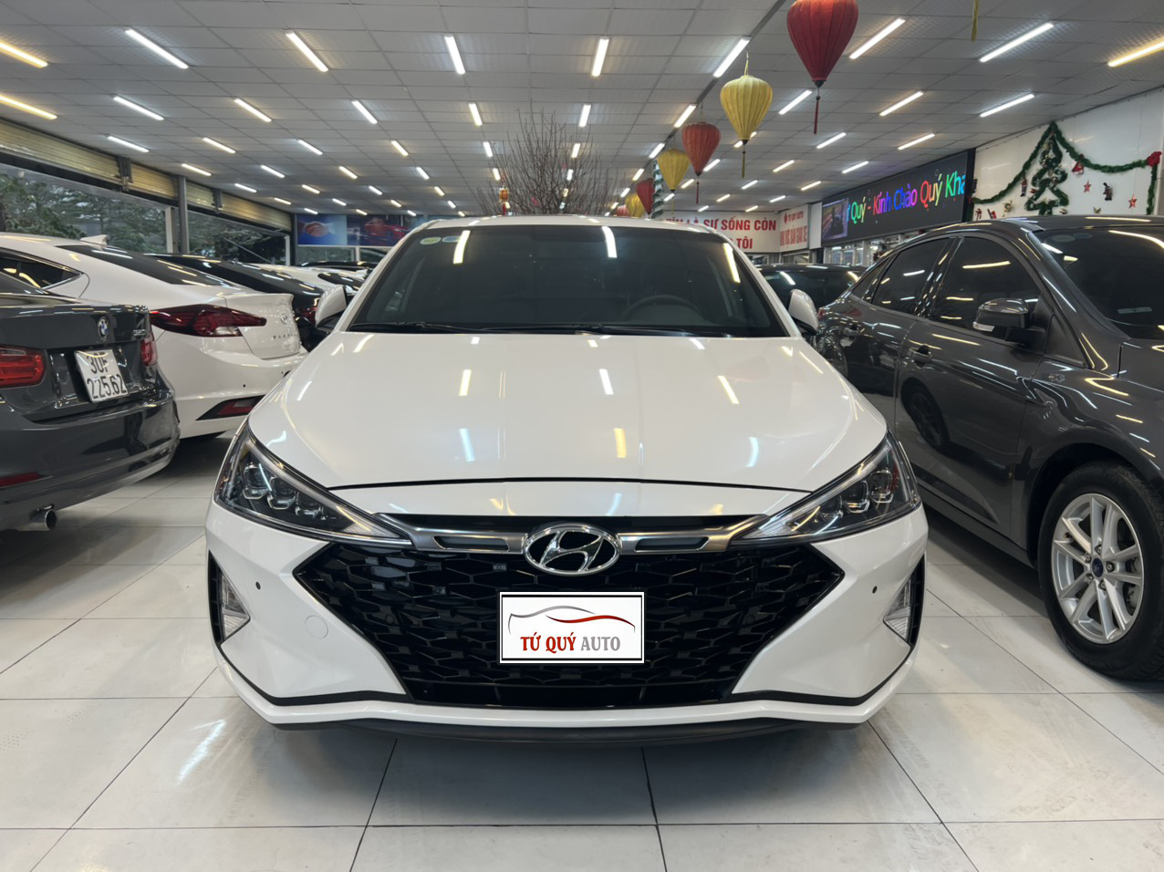 Xe Hyundai Elantra 1.6 Turbo 2020 - Trắng