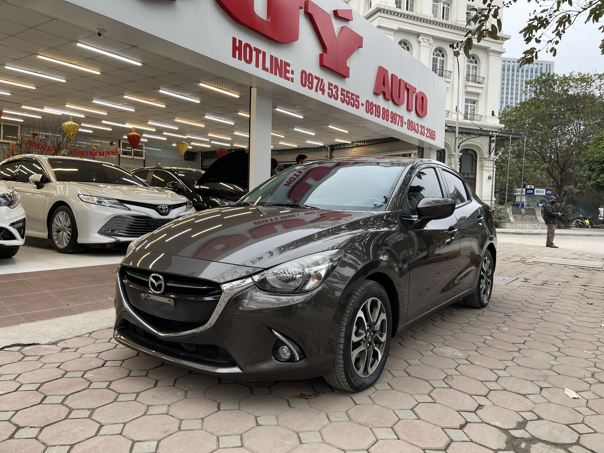 Mazda 2 Sedan 2016 - 2