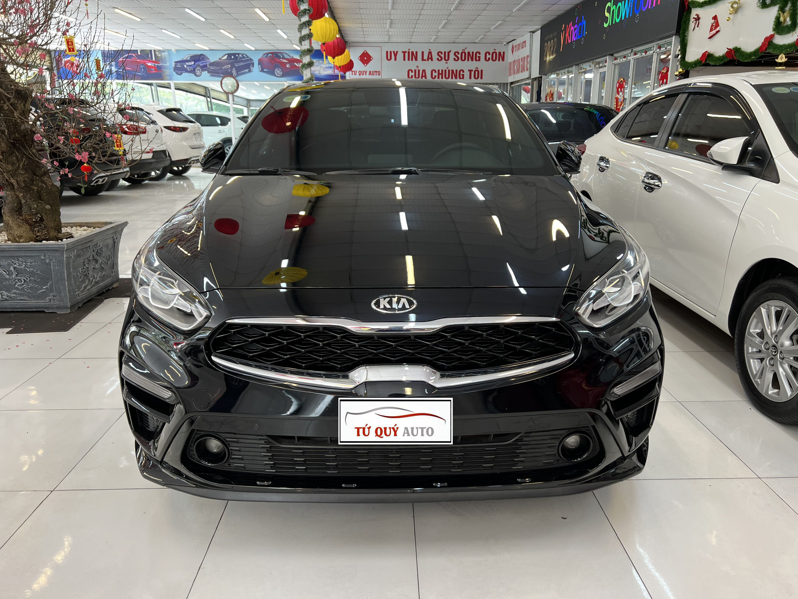 Xe Kia Cerato Premium 2.0AT 2021 - Đen